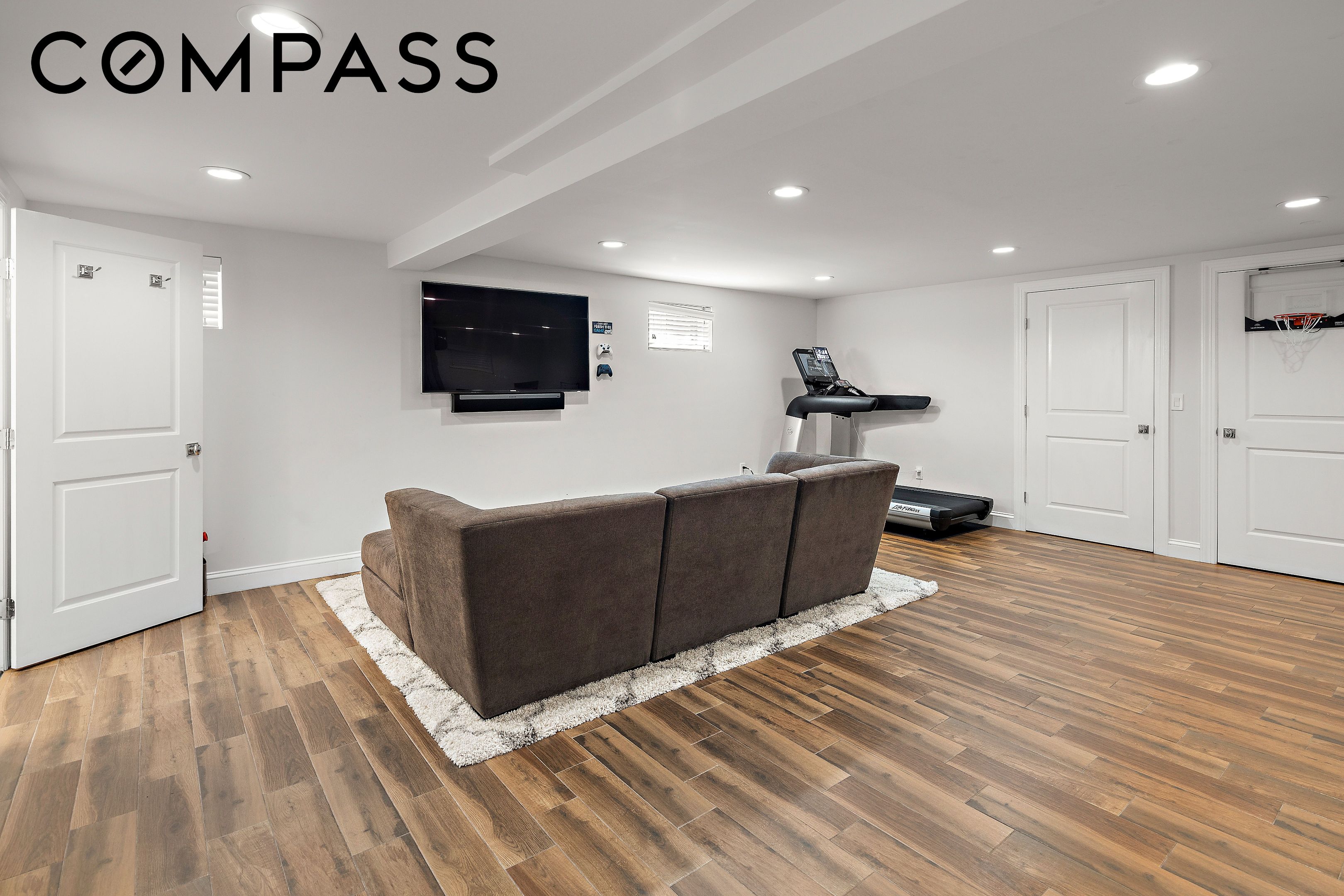 8008 Harbor View Terrace
