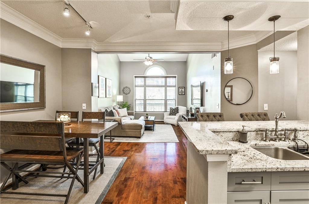 955 Juniper Street NE Unit 2322