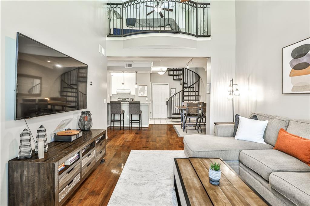 955 Juniper Street NE Unit 2322