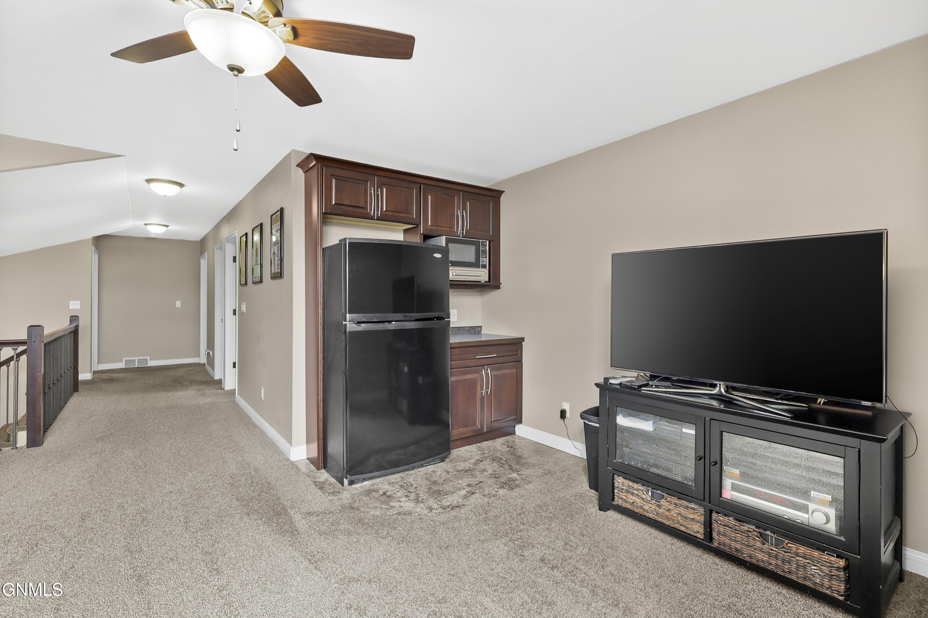 4112 Shorefront Place SE