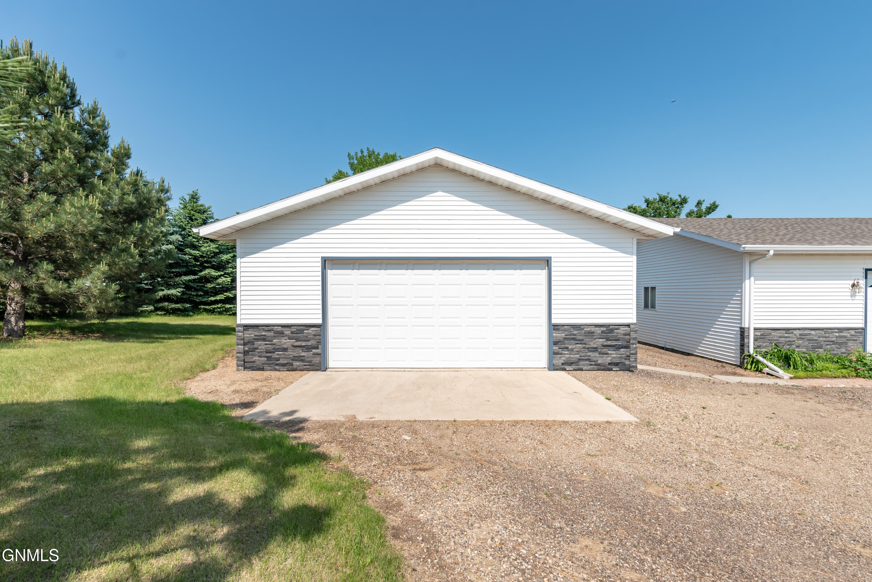 10900 Rose Drive