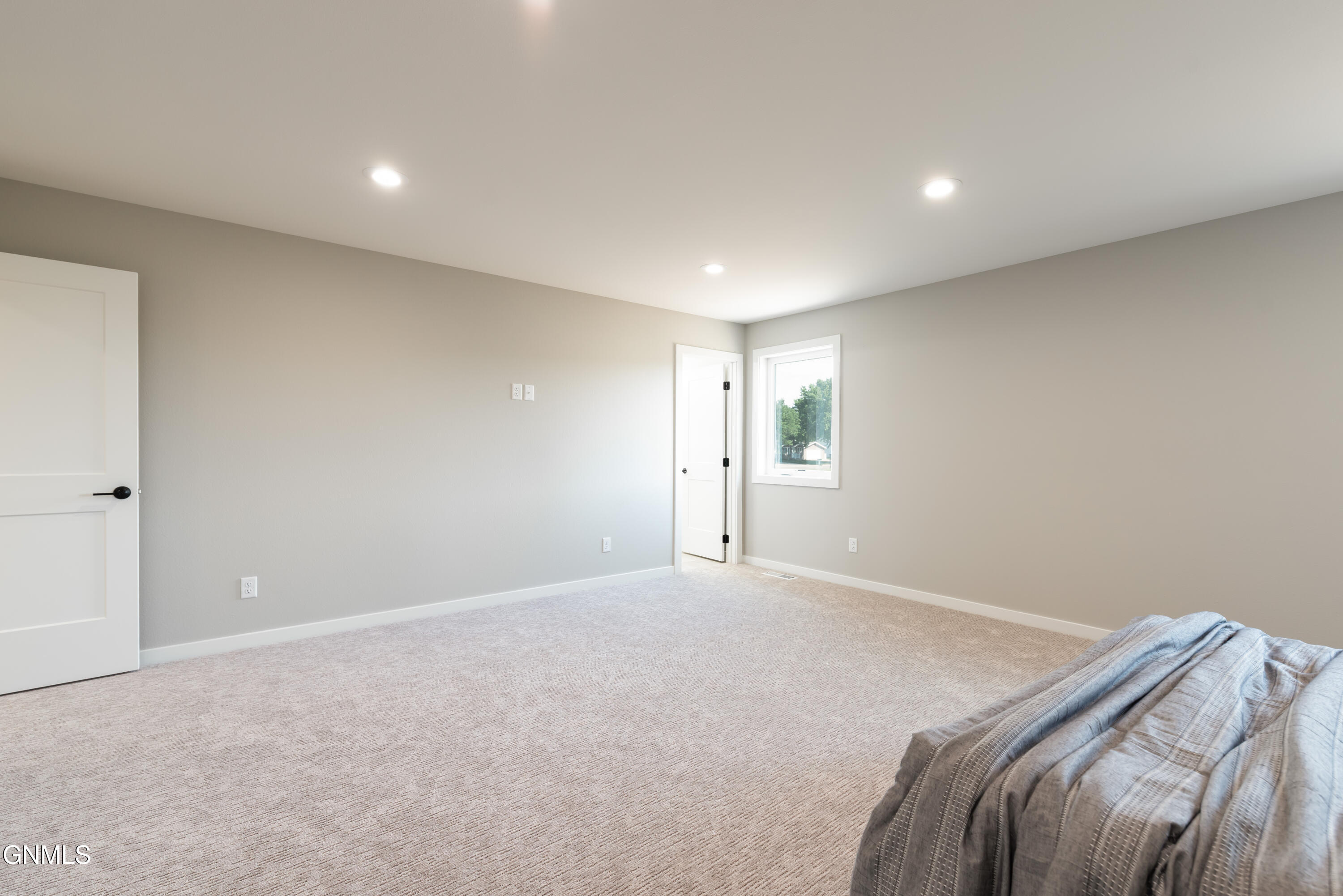 1710 Heart Rdg Lp SE