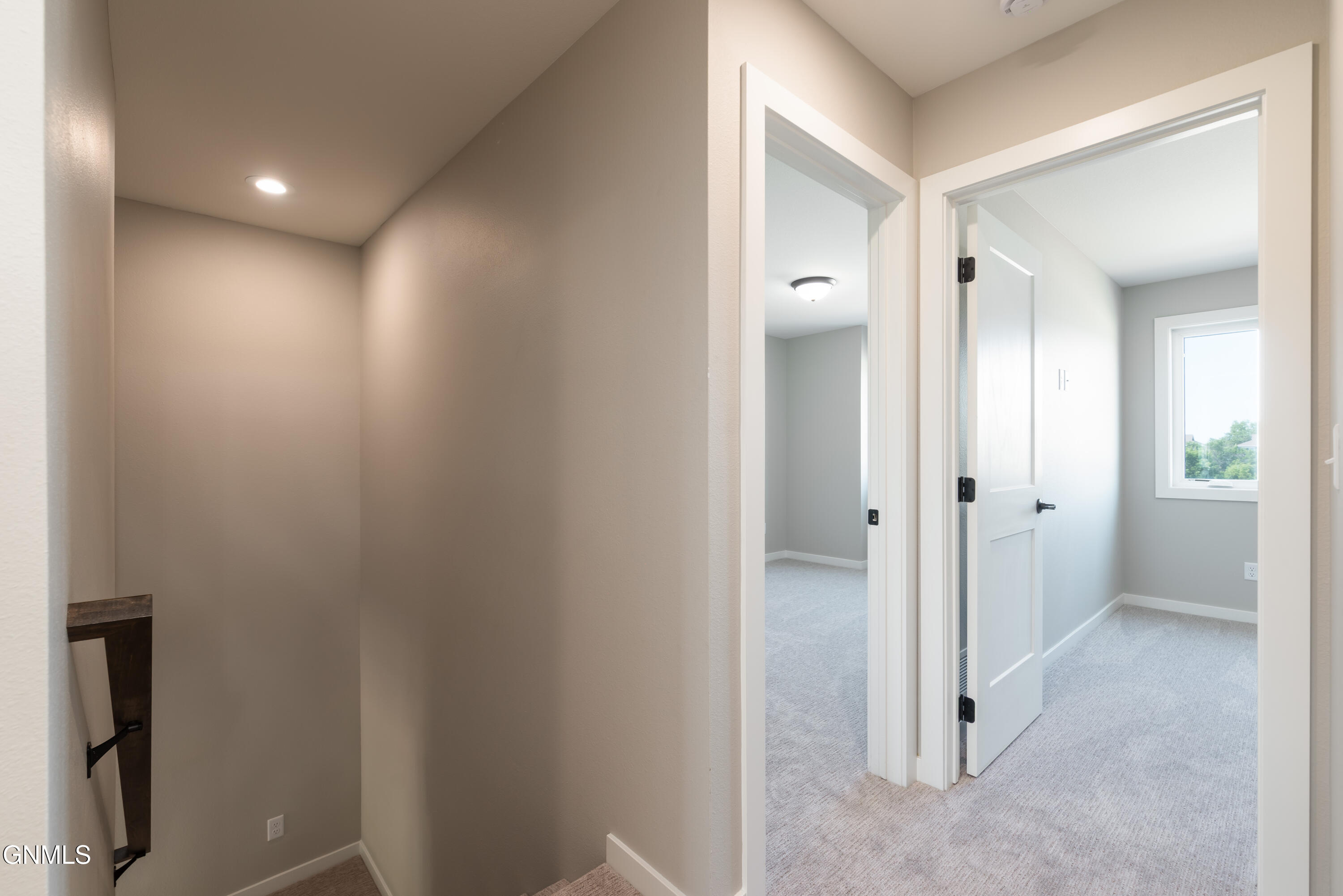 1710 Heart Rdg Lp SE