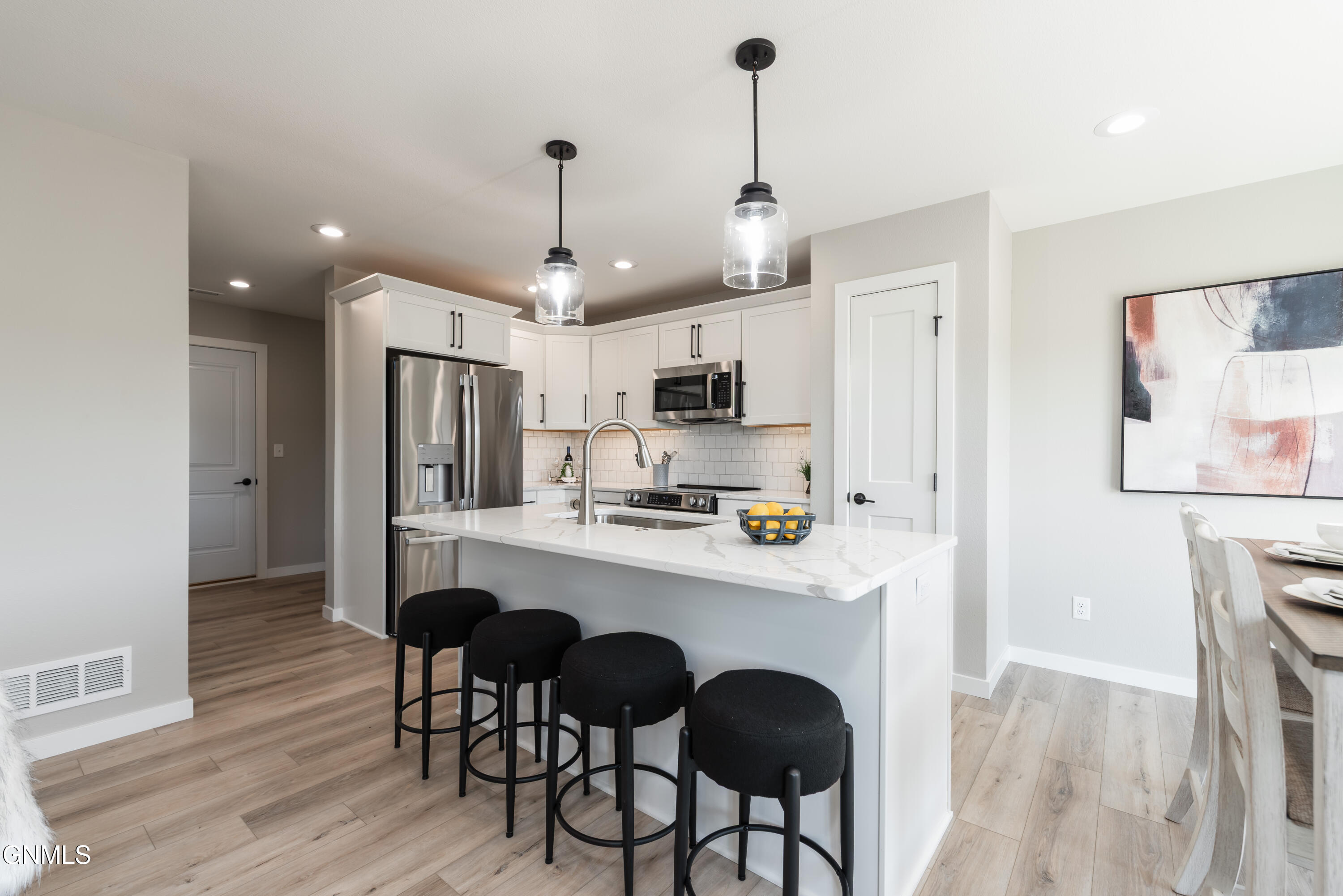 1710 Heart Rdg Lp SE