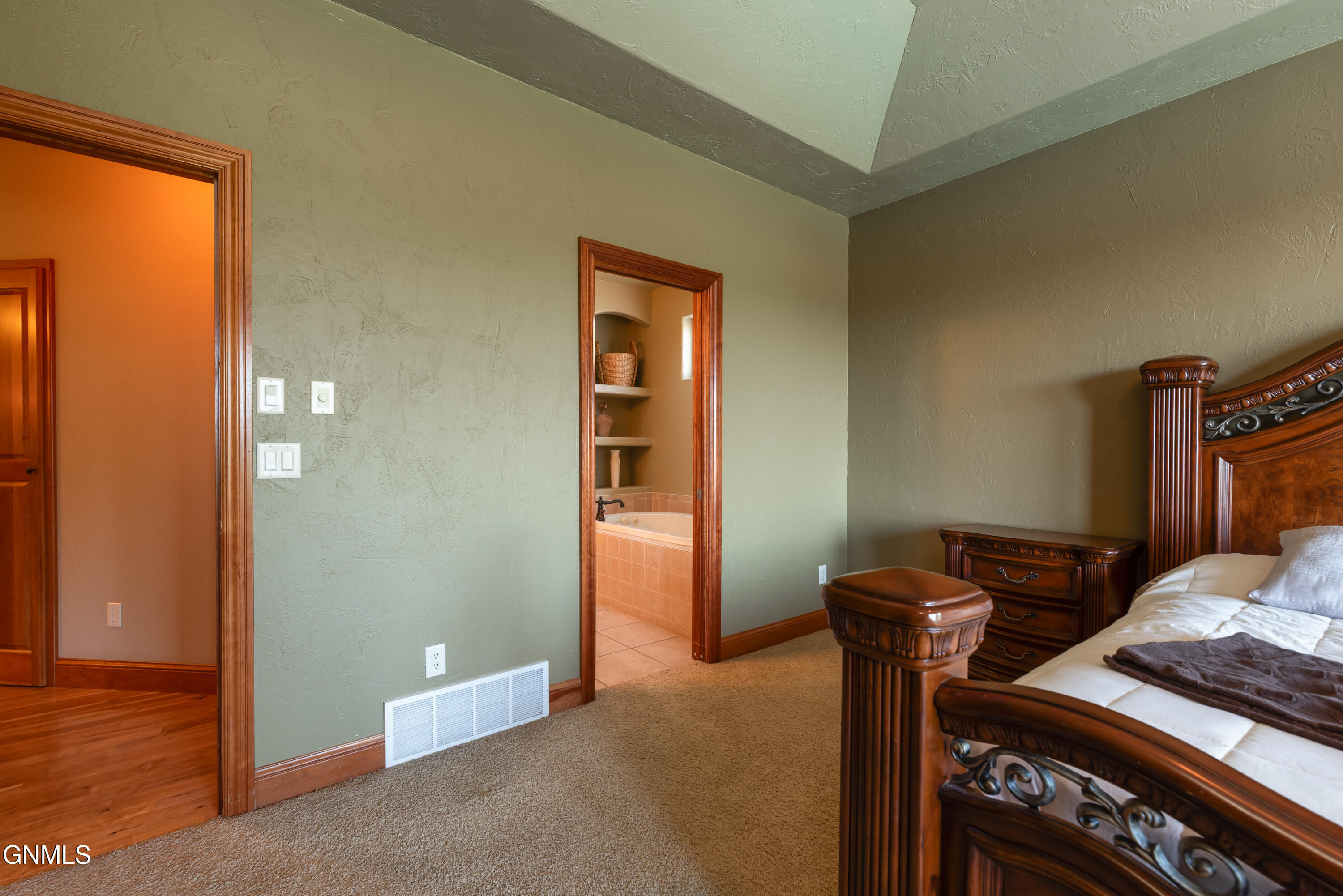 1291 Eagle Crest Loop