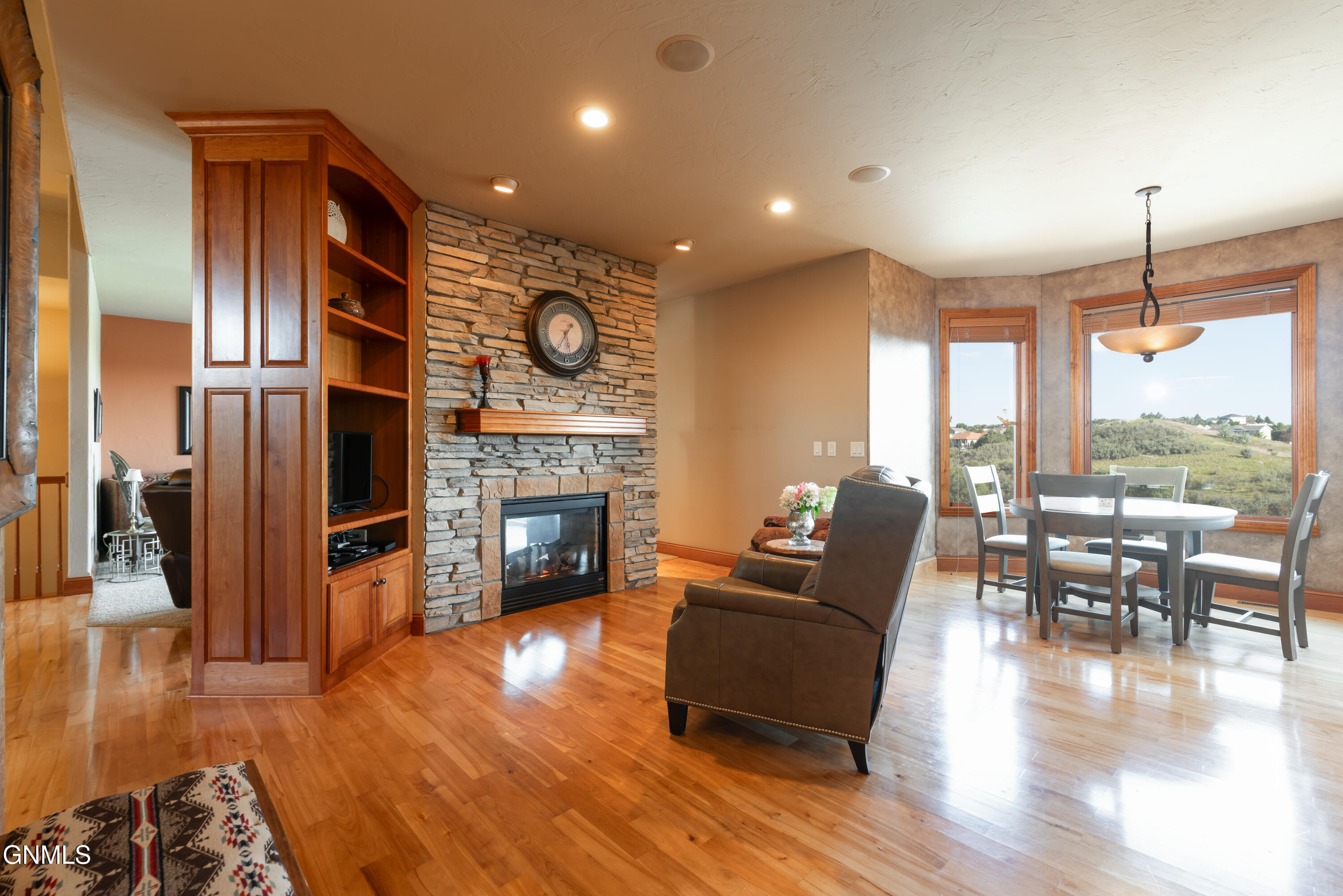 1291 Eagle Crest Loop