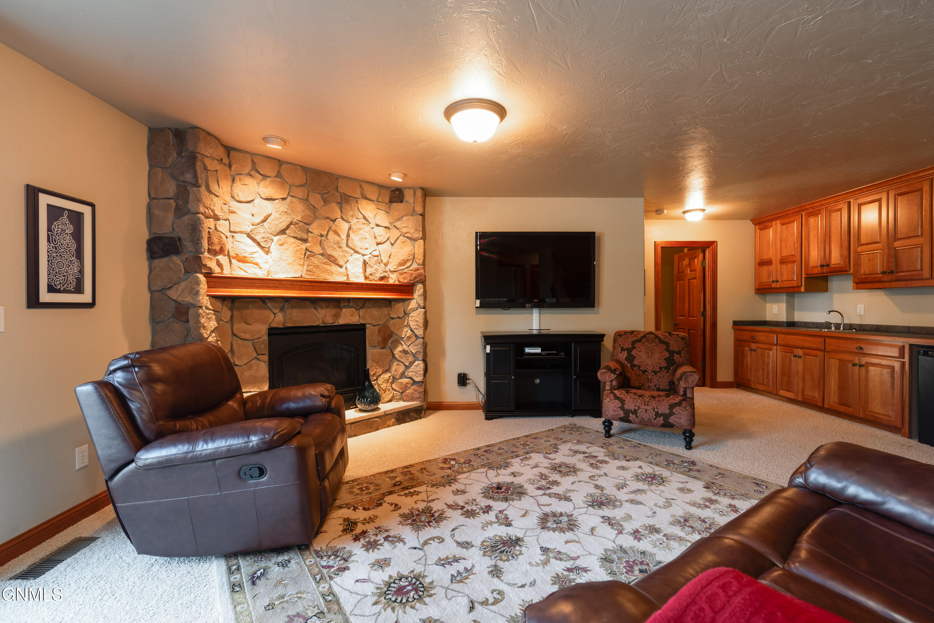 1291 Eagle Crest Loop