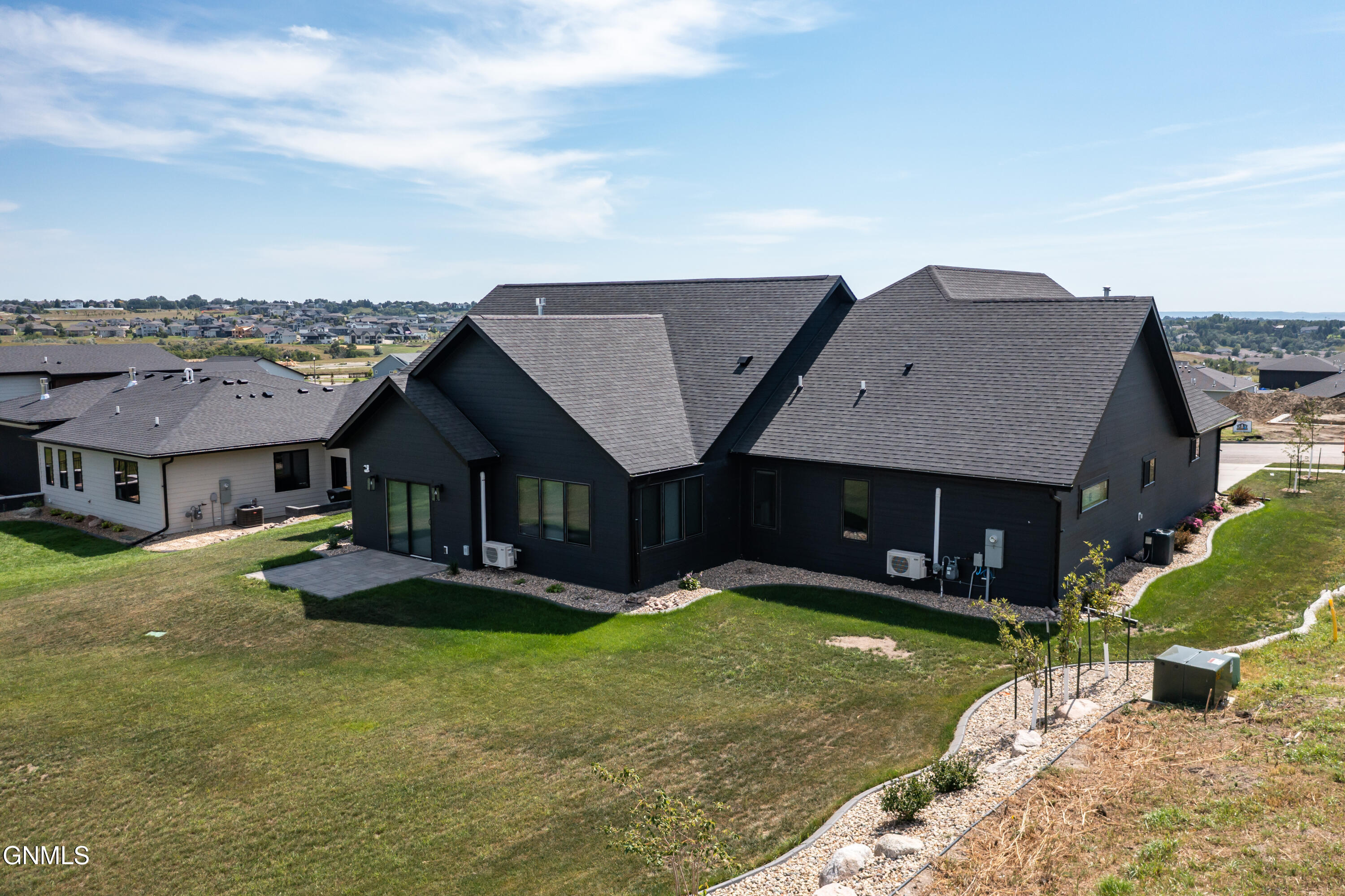 2102 Tule Lane