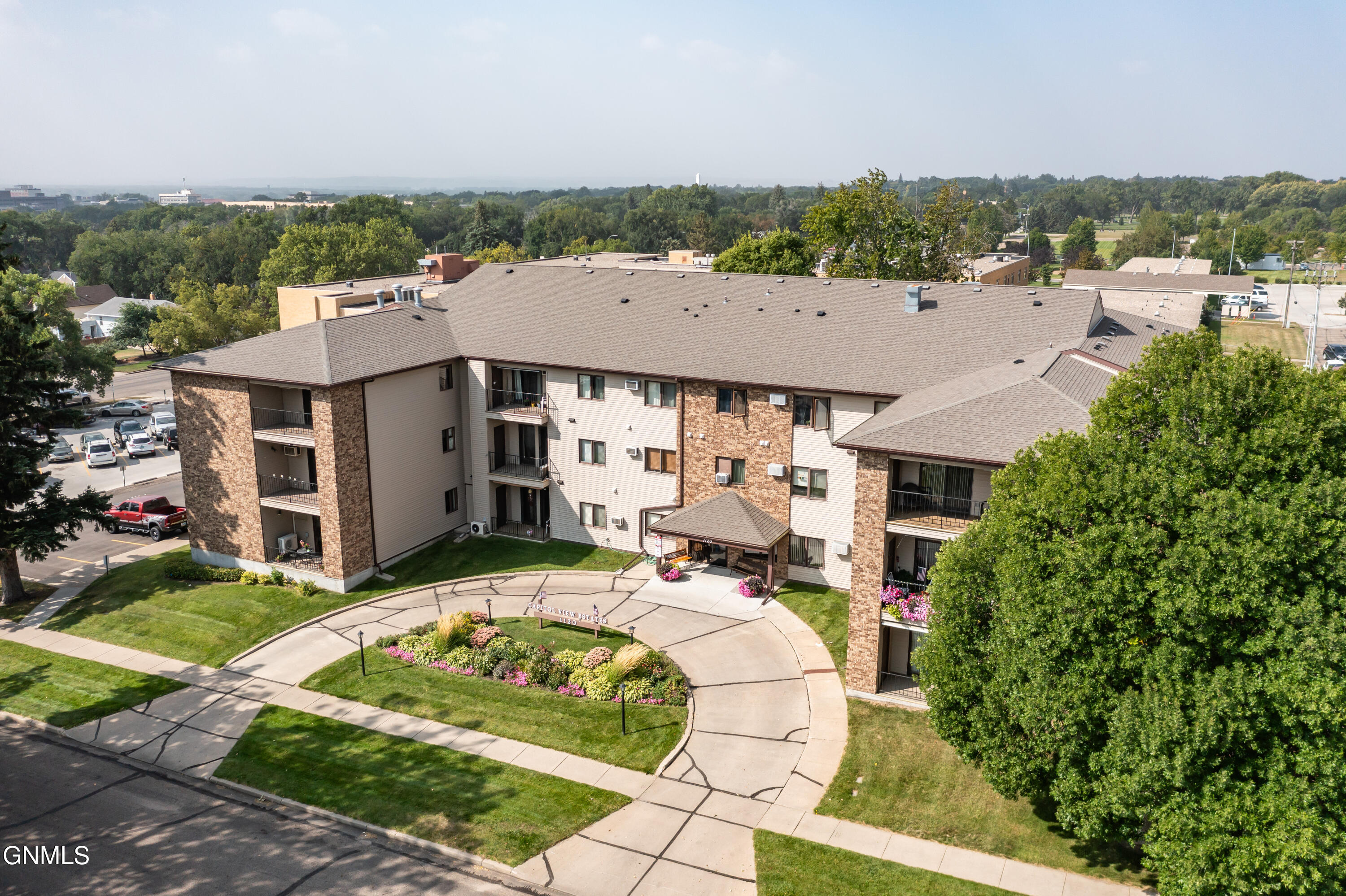 1120 N 12th Street, 20