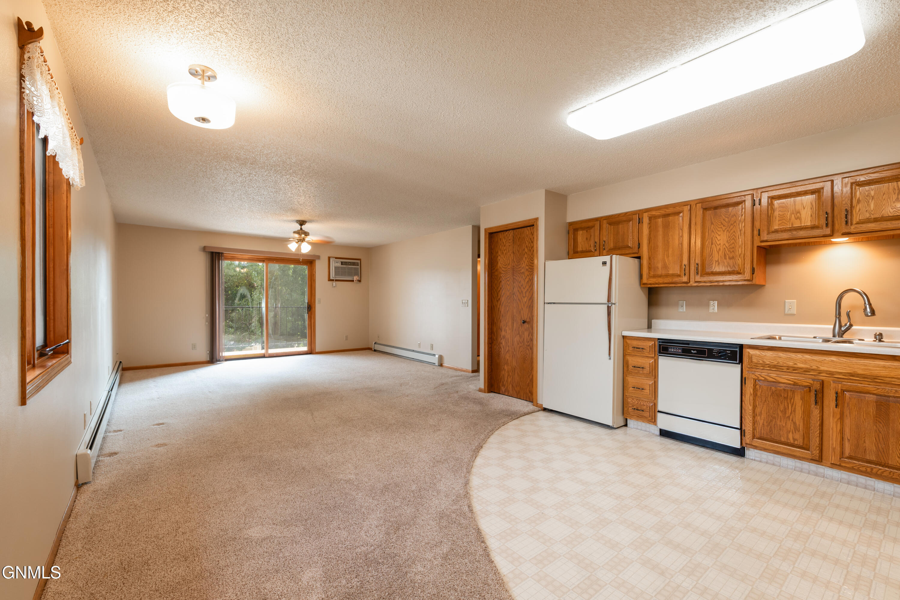 1120 N 12th Street, 20