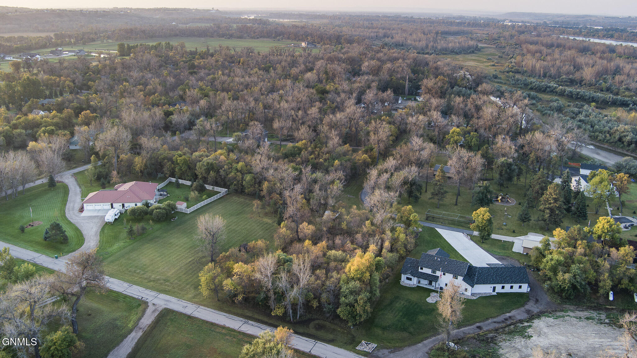 4501 Crestwood Drive