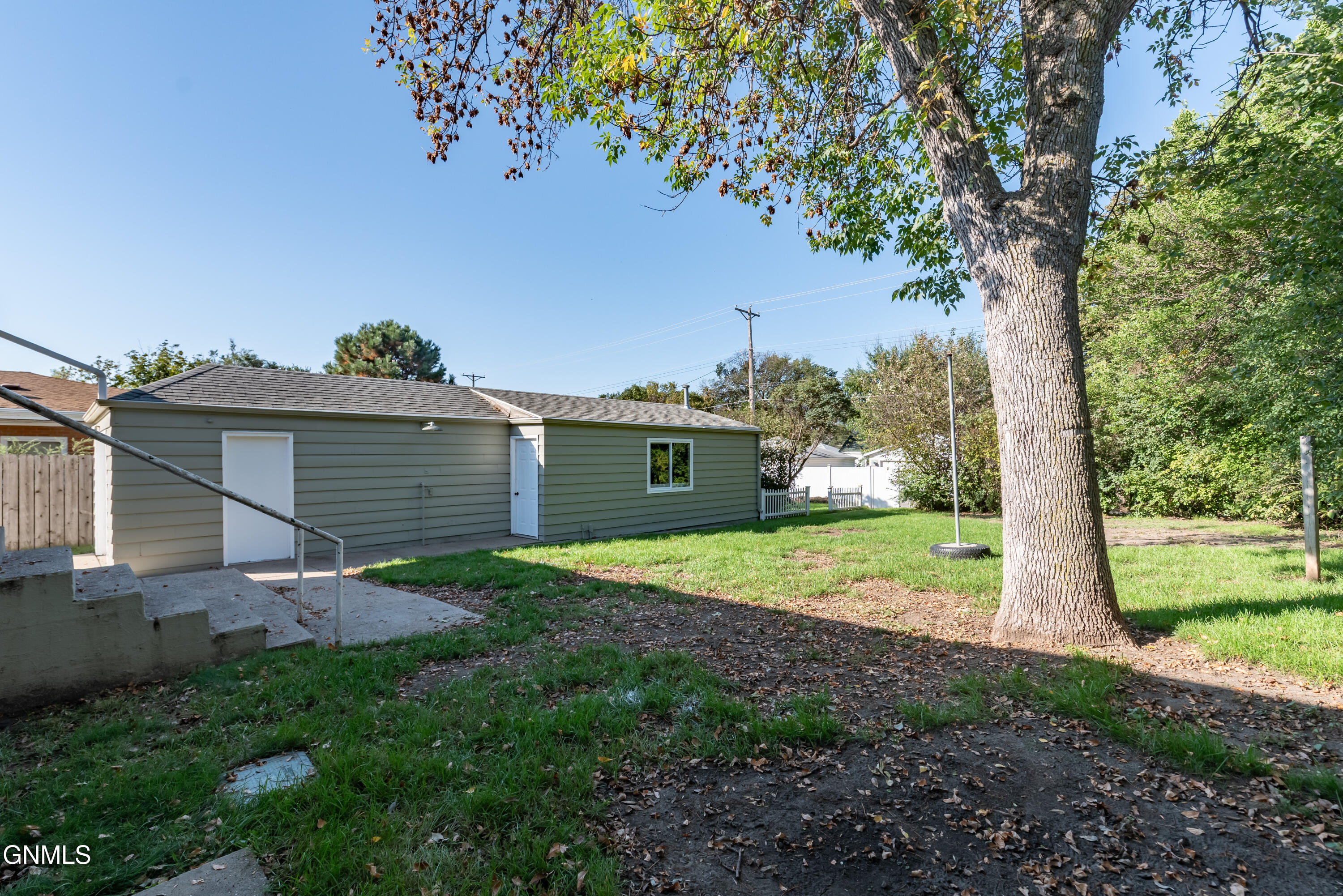 1202 4th Street N