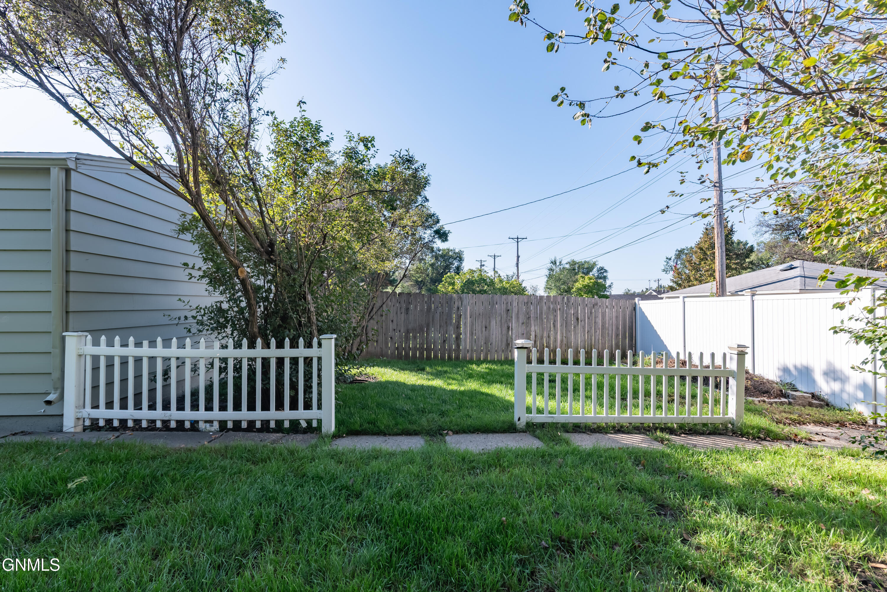 1202 4th Street N