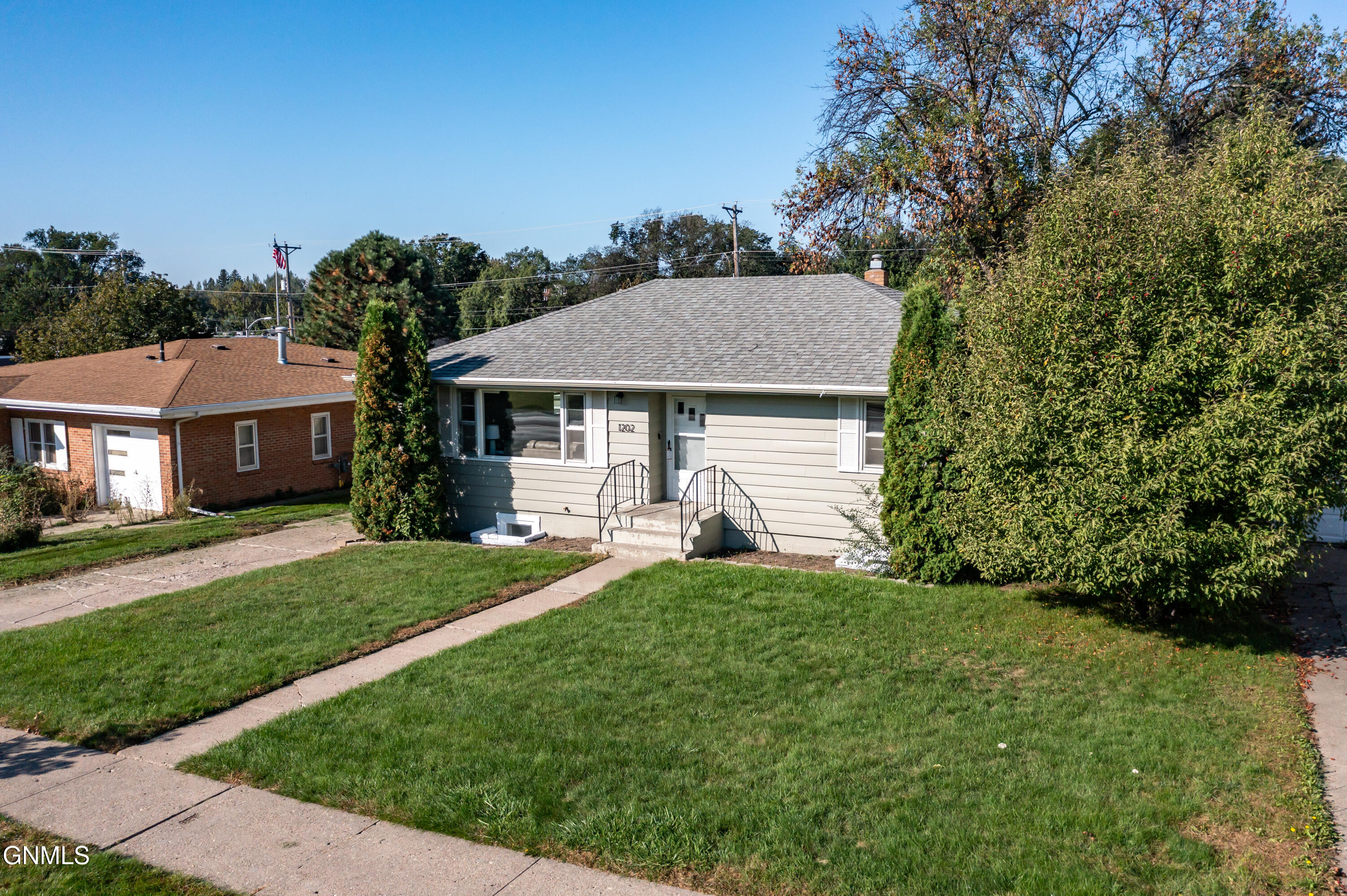 1202 4th Street N