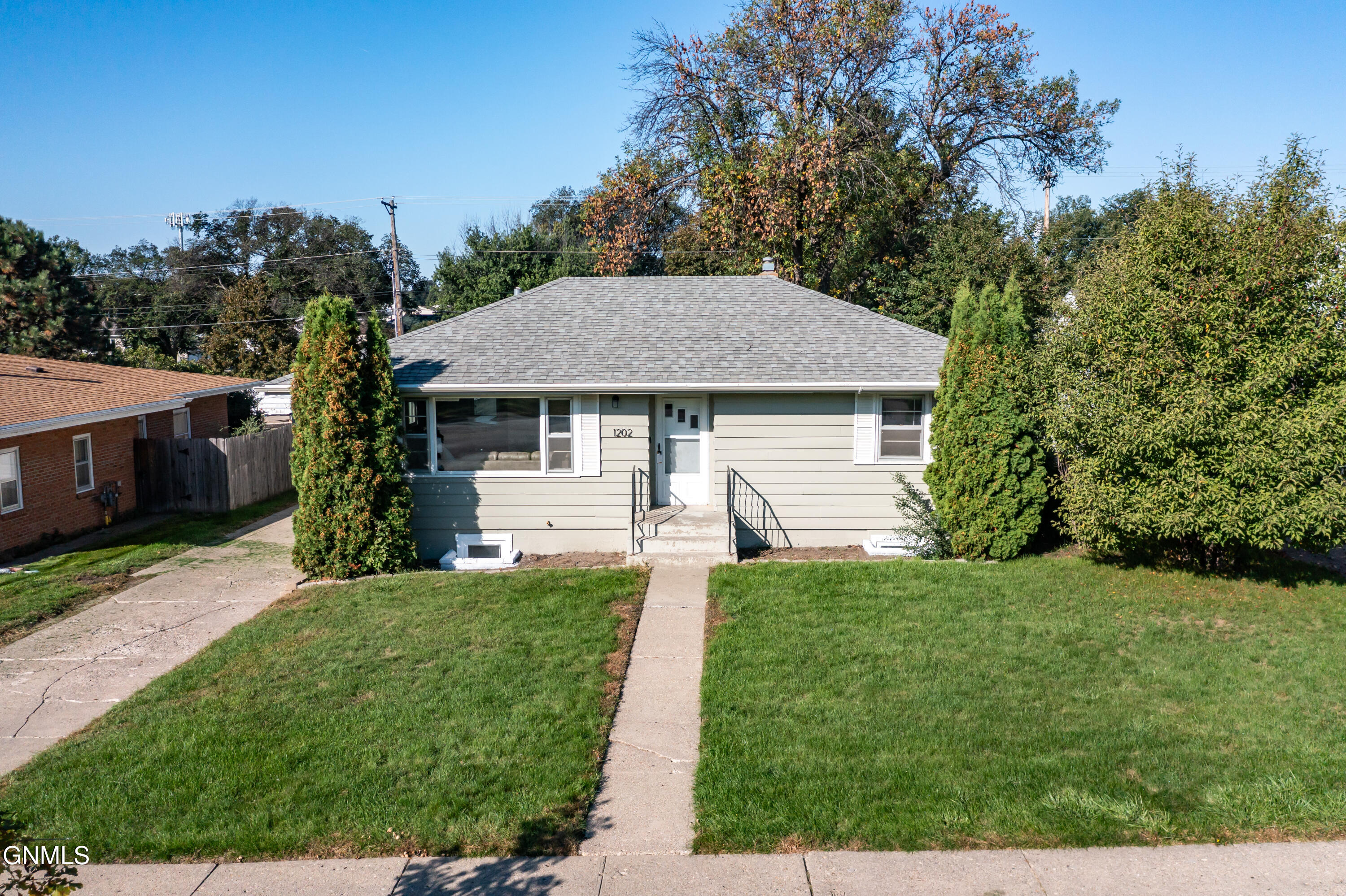 1202 4th Street N