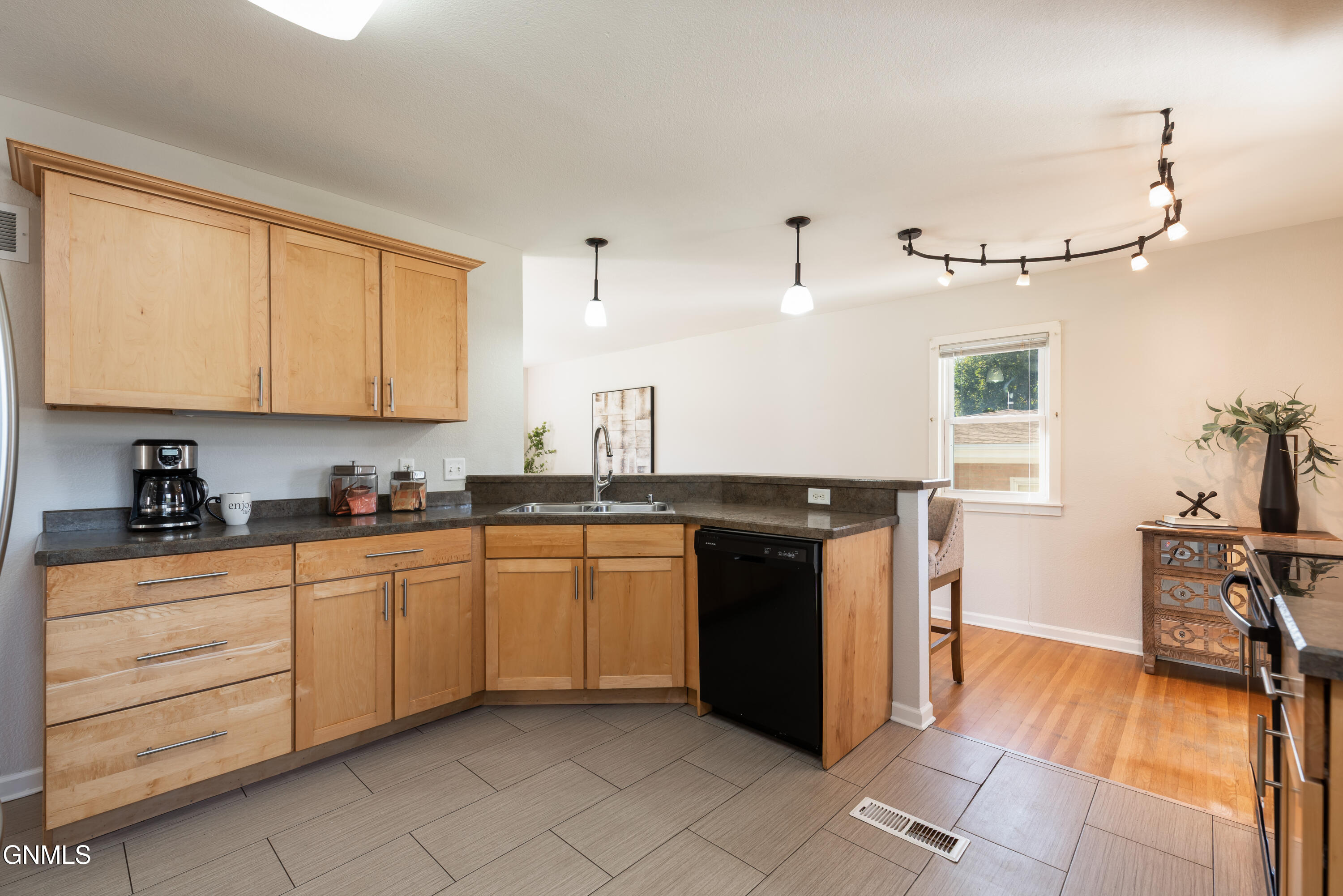 1202 4th Street N