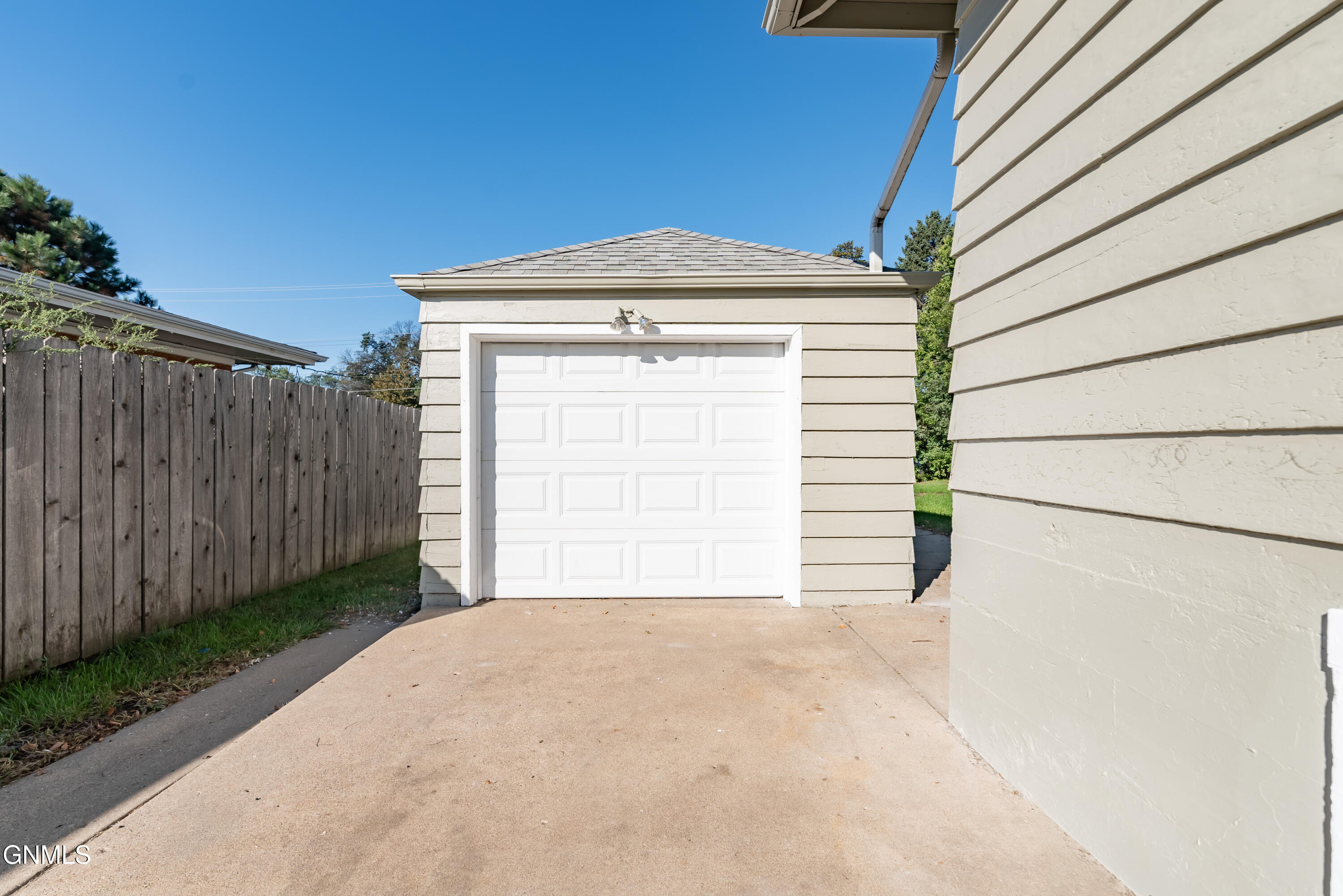 1202 4th Street N