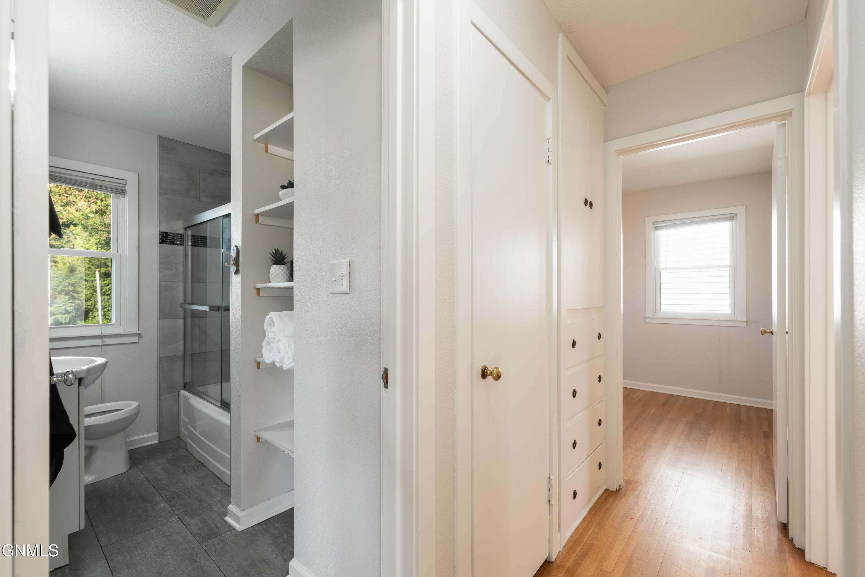 1202 4th Street N