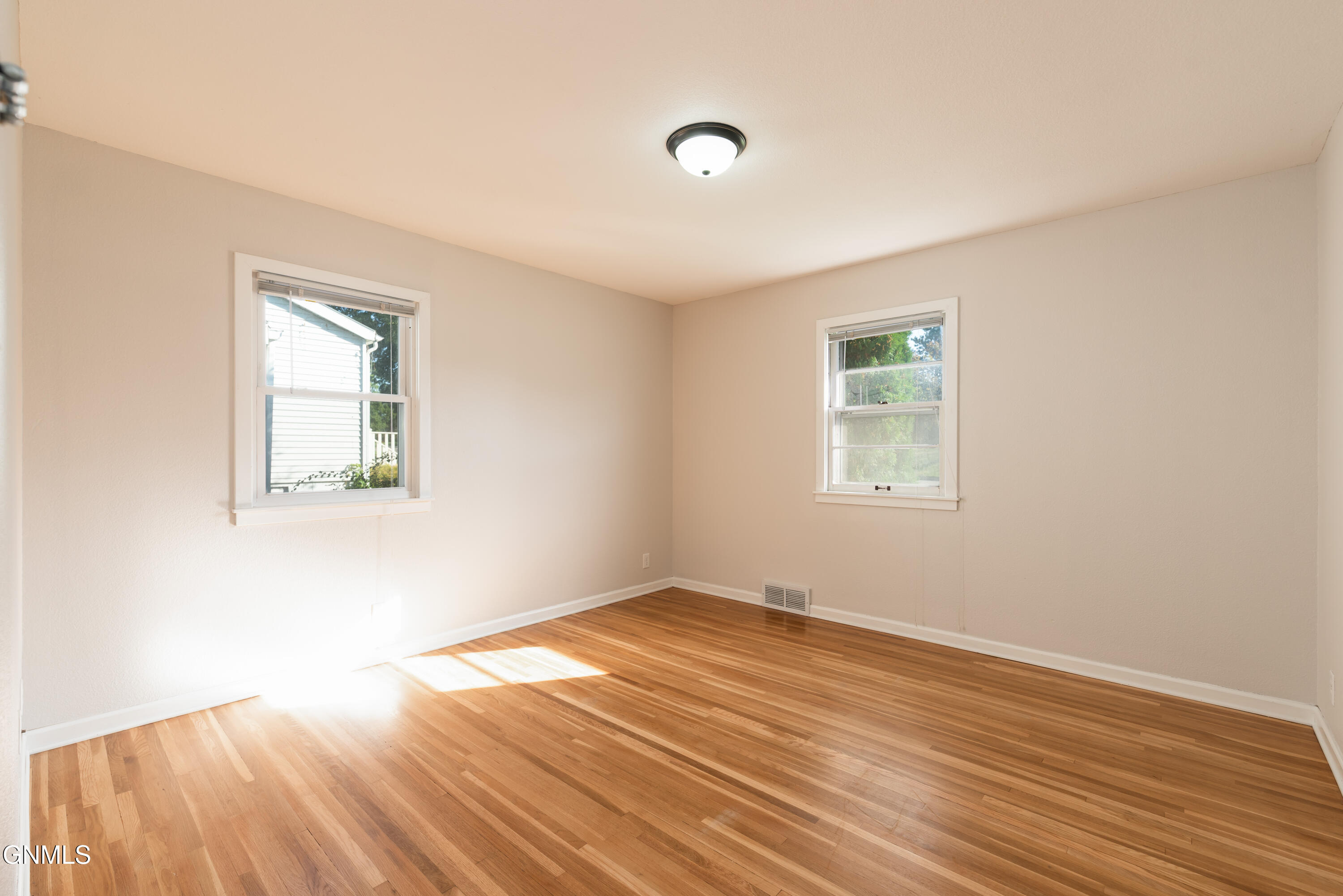 1202 4th Street N