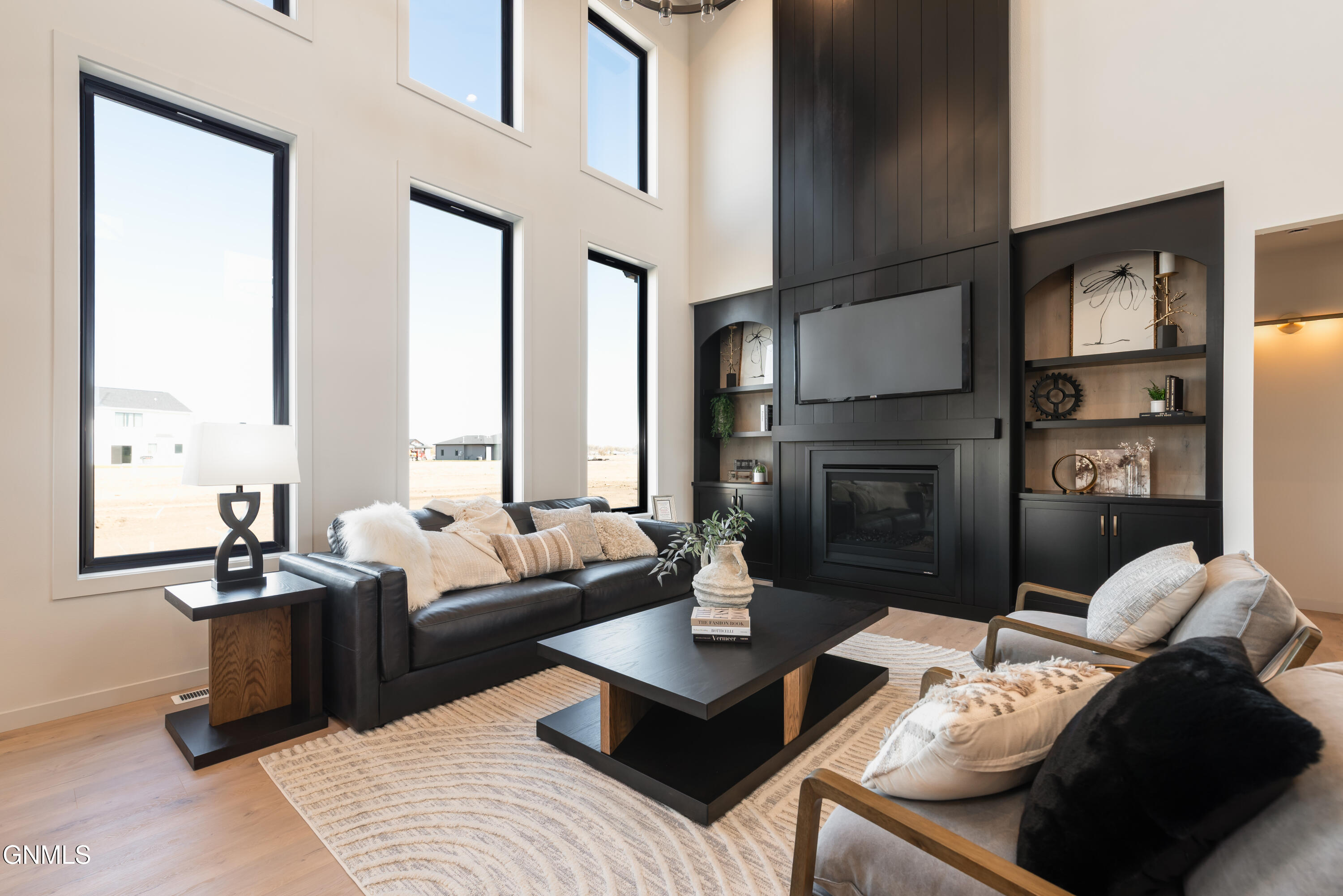 2415 Dutton Circle SE, Mandan