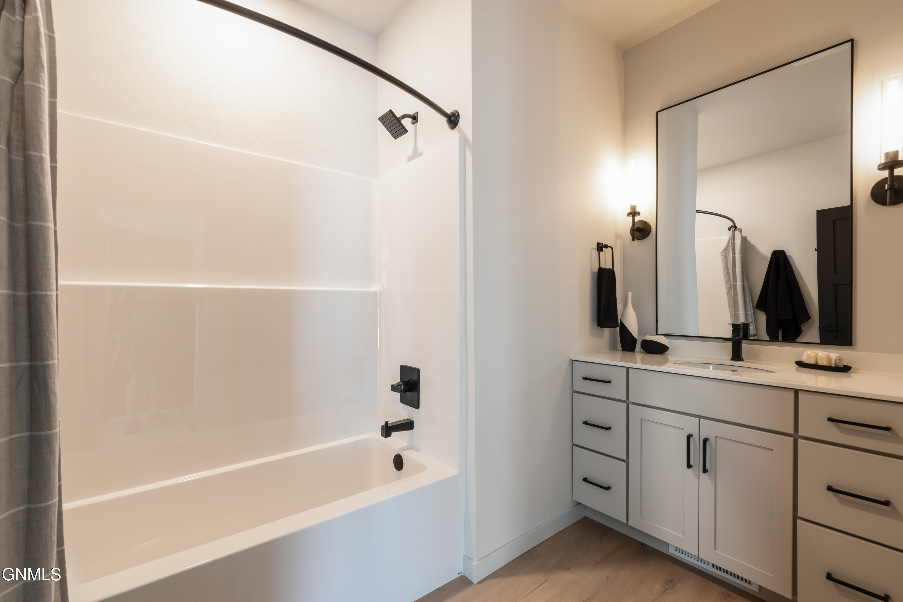 2415 Dutton Circle SE, Mandan