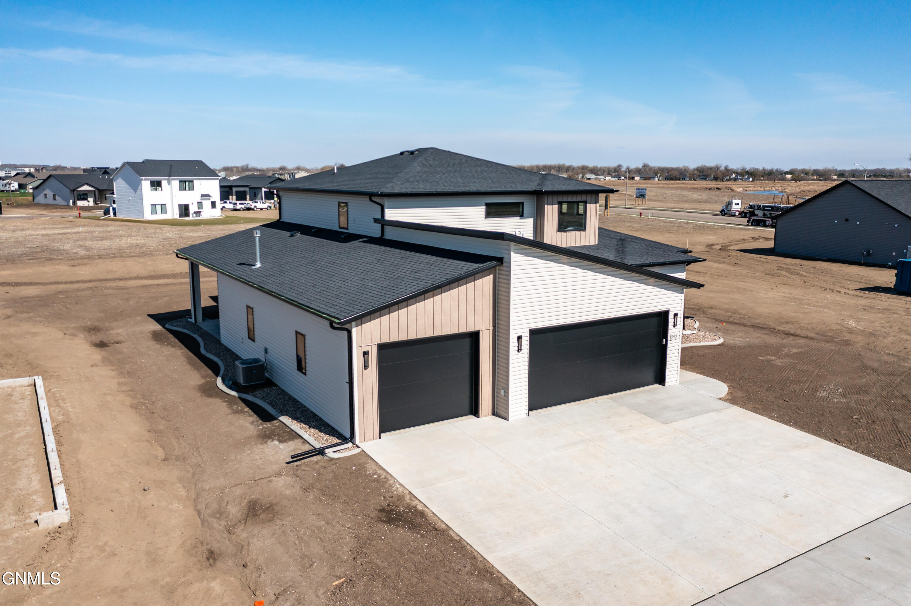 2415 Dutton Circle SE, Mandan