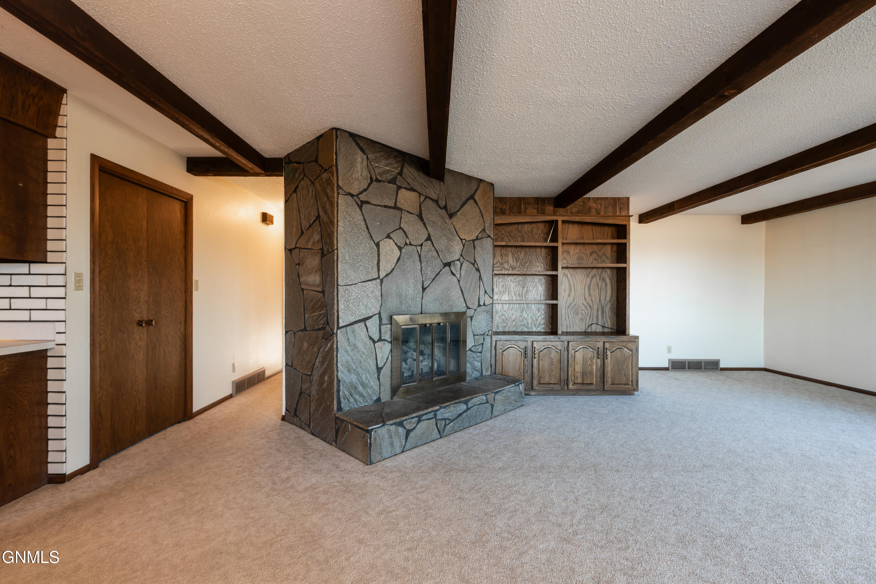 4004 Old Red Trail NW