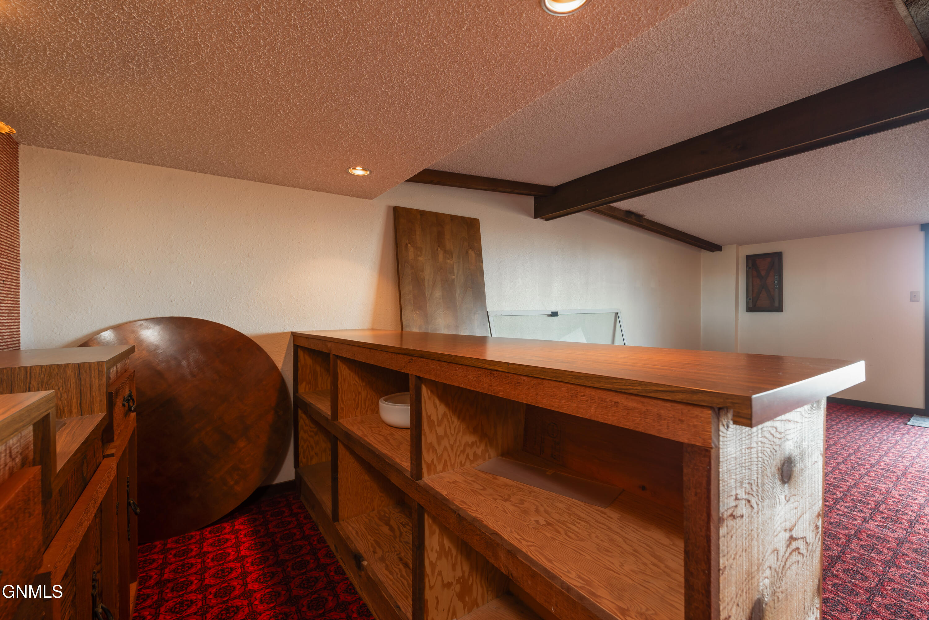 4004 Old Red Trail NW