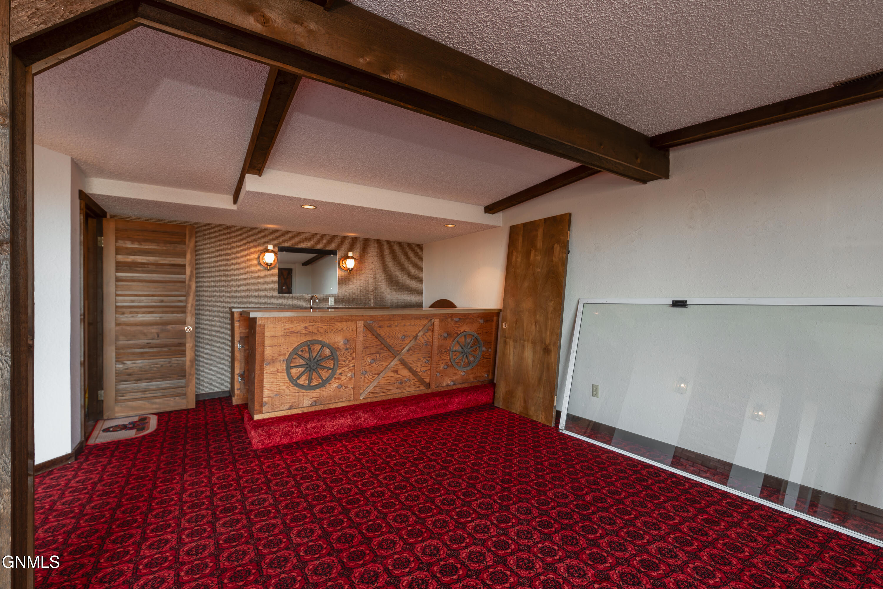 4004 Old Red Trail NW