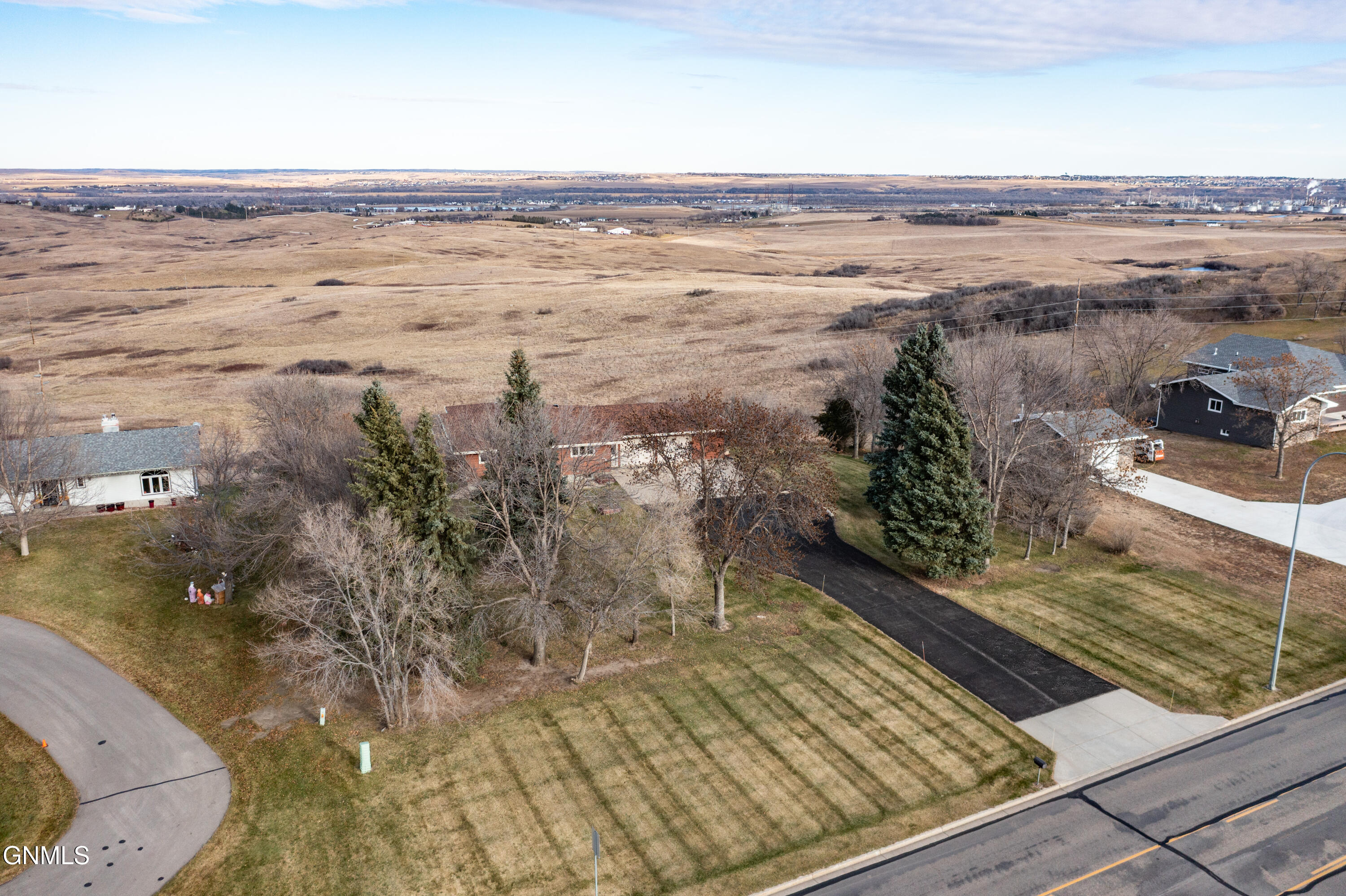 4004 Old Red Trail NW