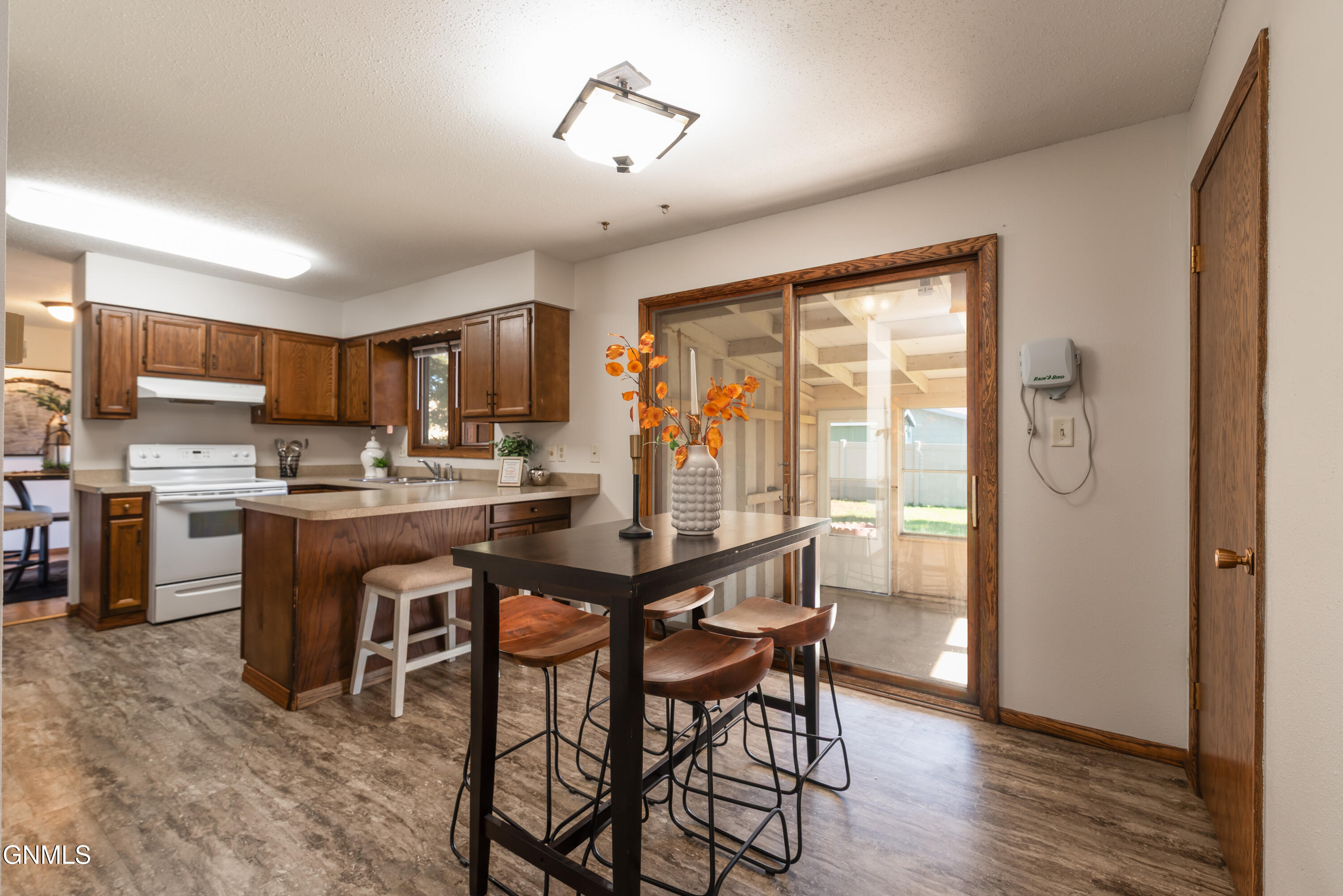 1135 N 26th Street N