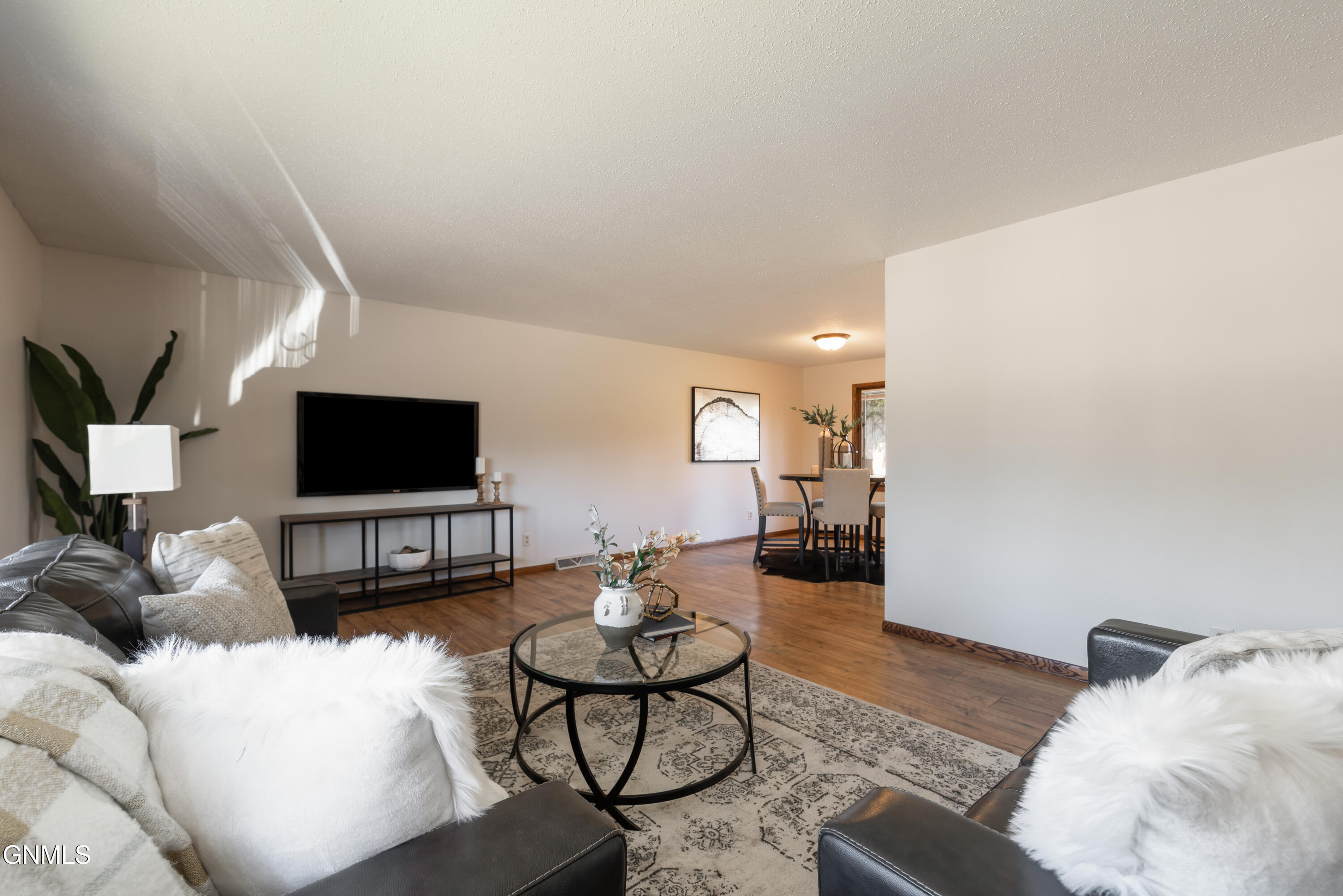 1135 N 26th Street N