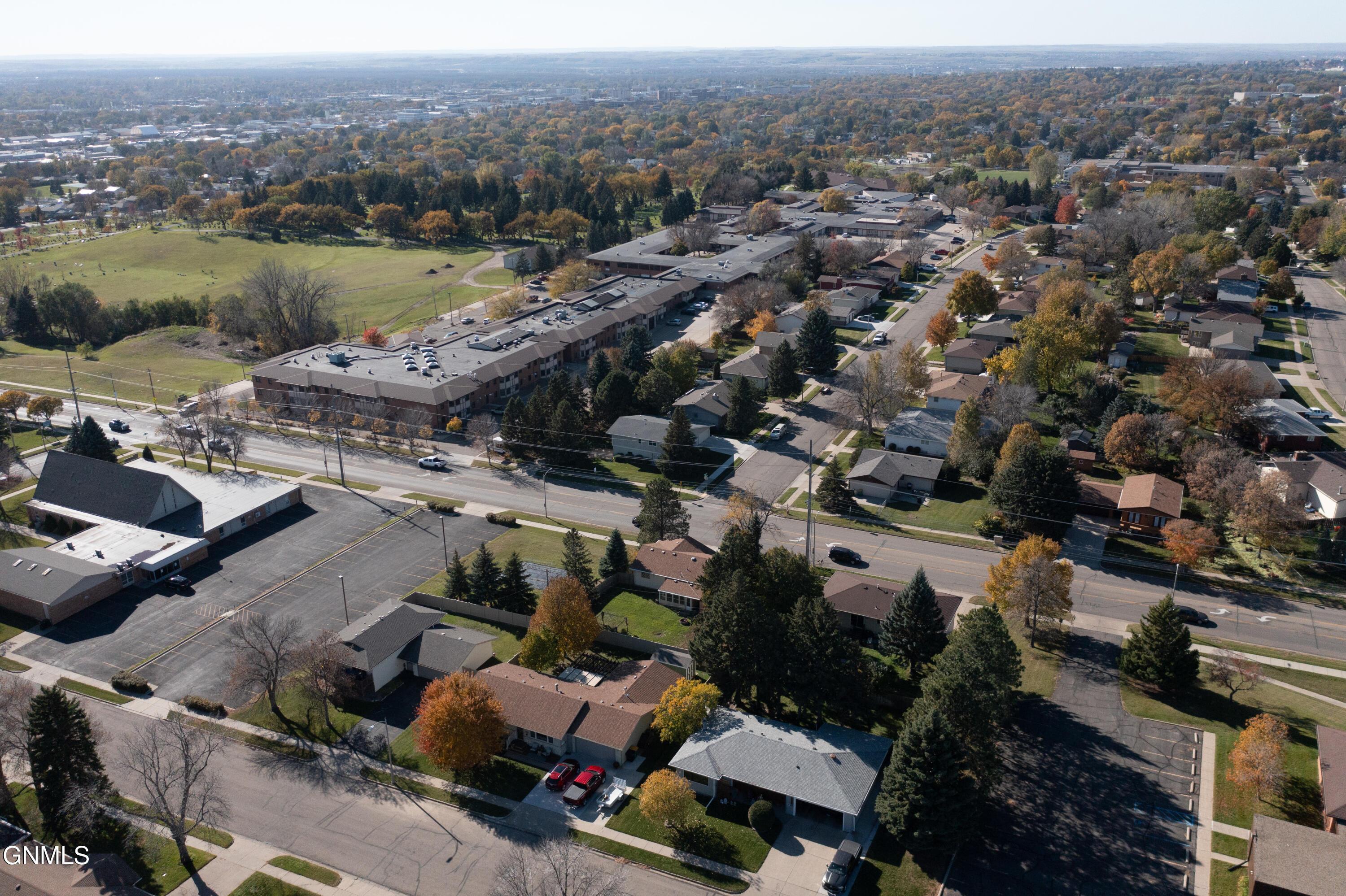 1135 N 26th Street N