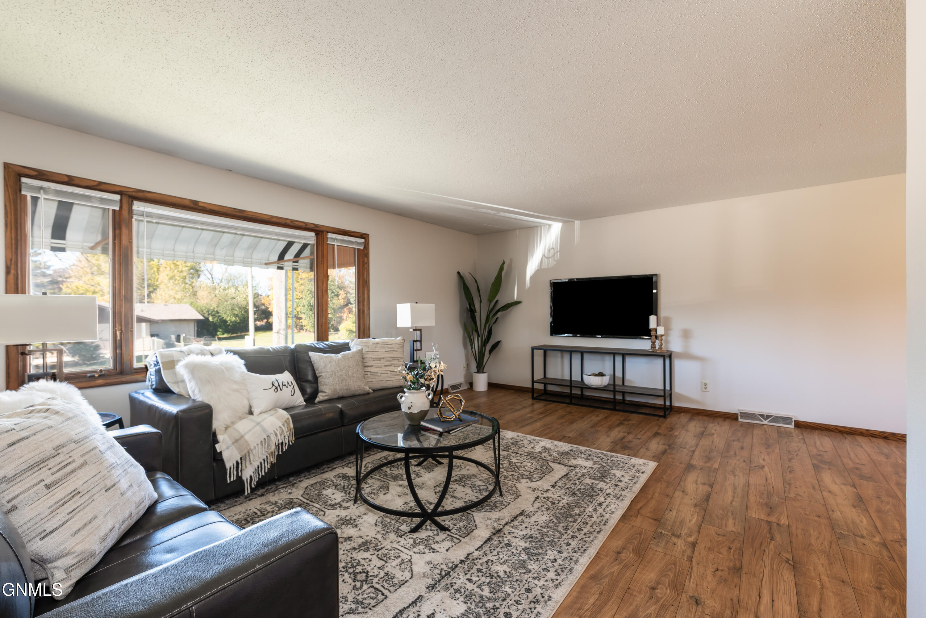 1135 N 26th Street N