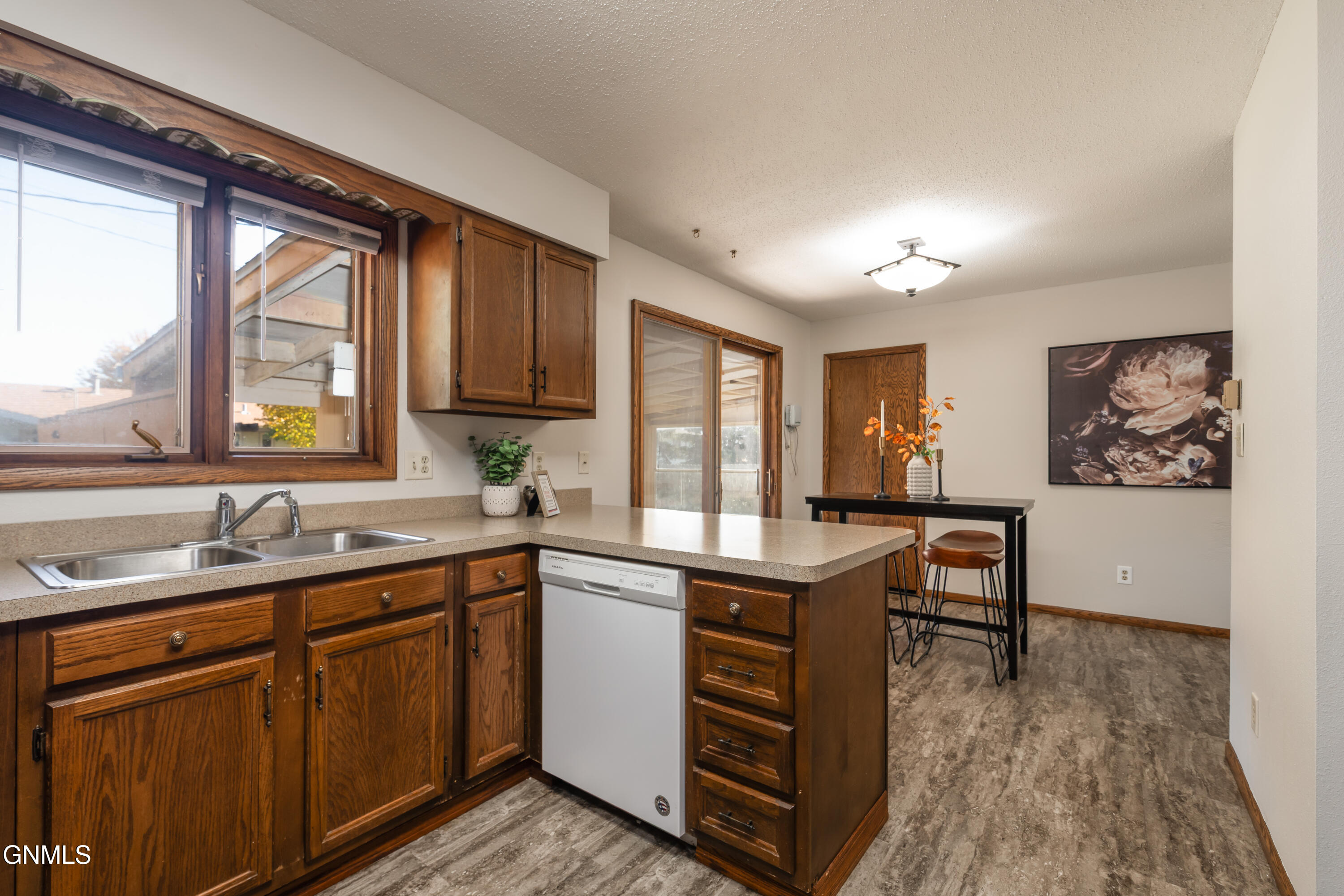 1135 N 26th Street N