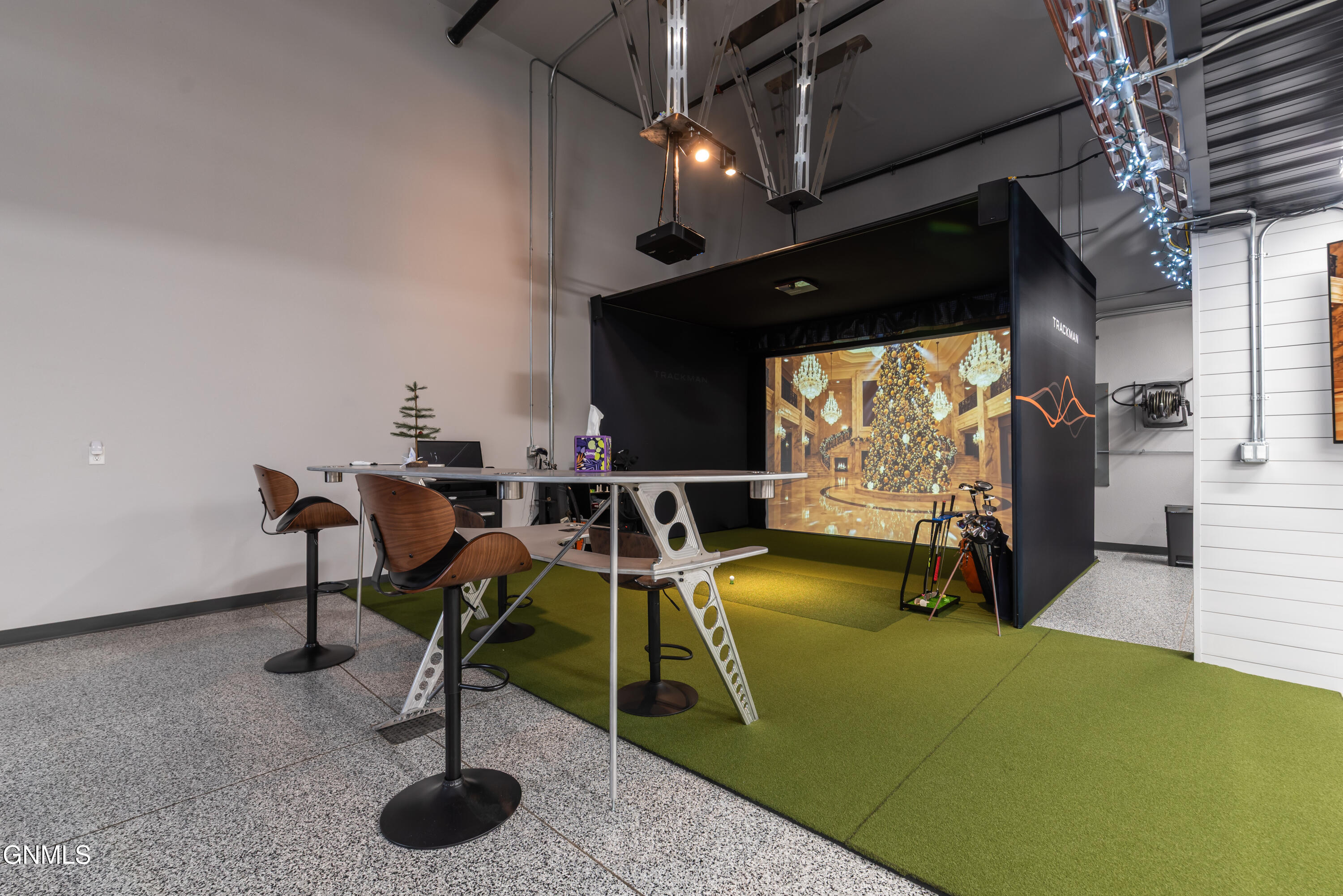 3860 21st Street SE, 109