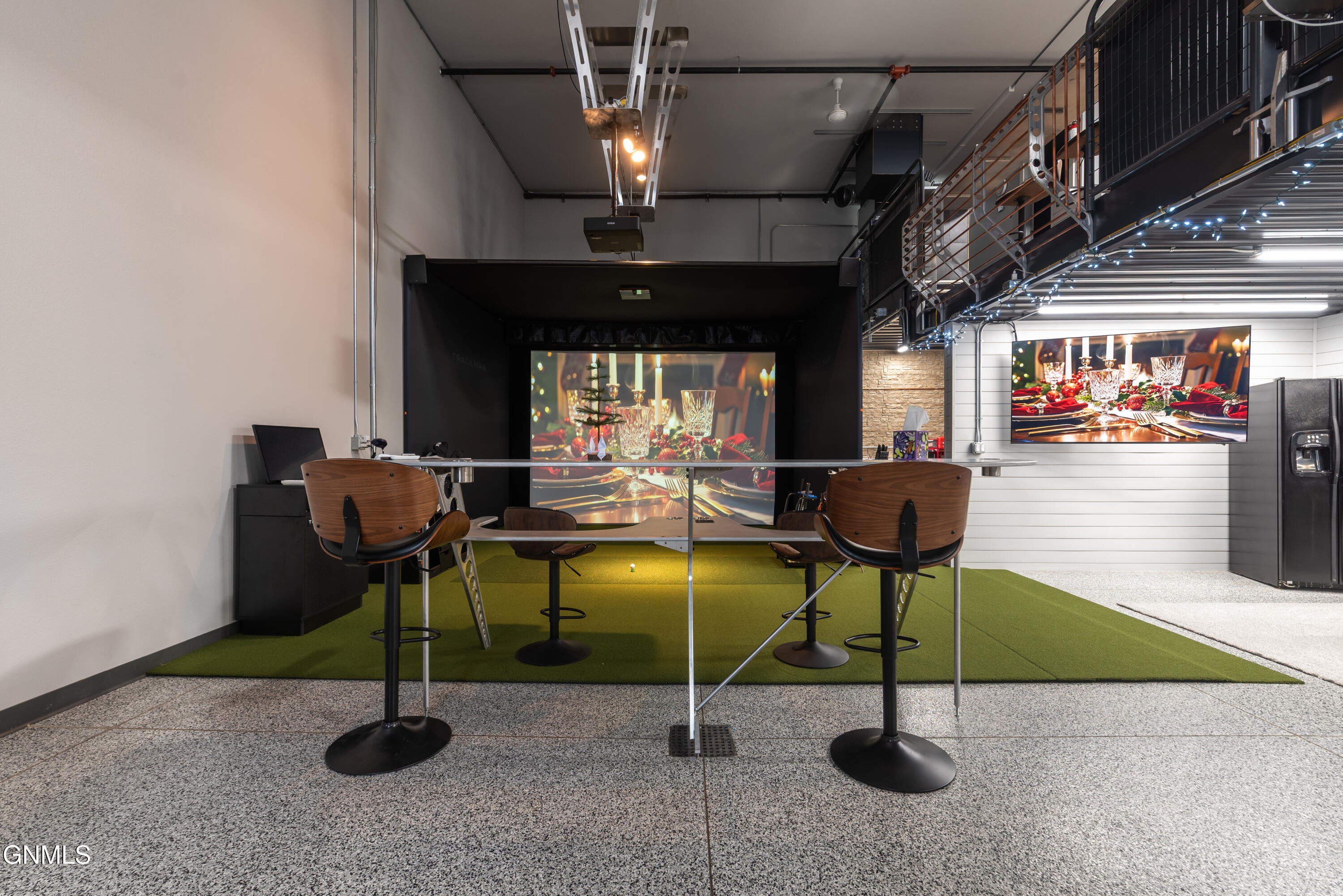 3860 21st Street SE, 109