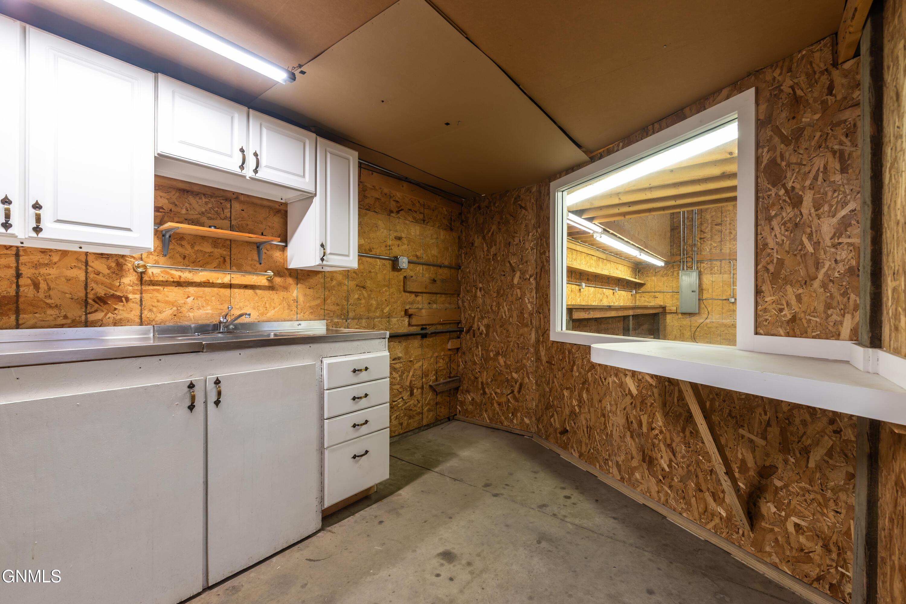 2401 Morrison Avenue