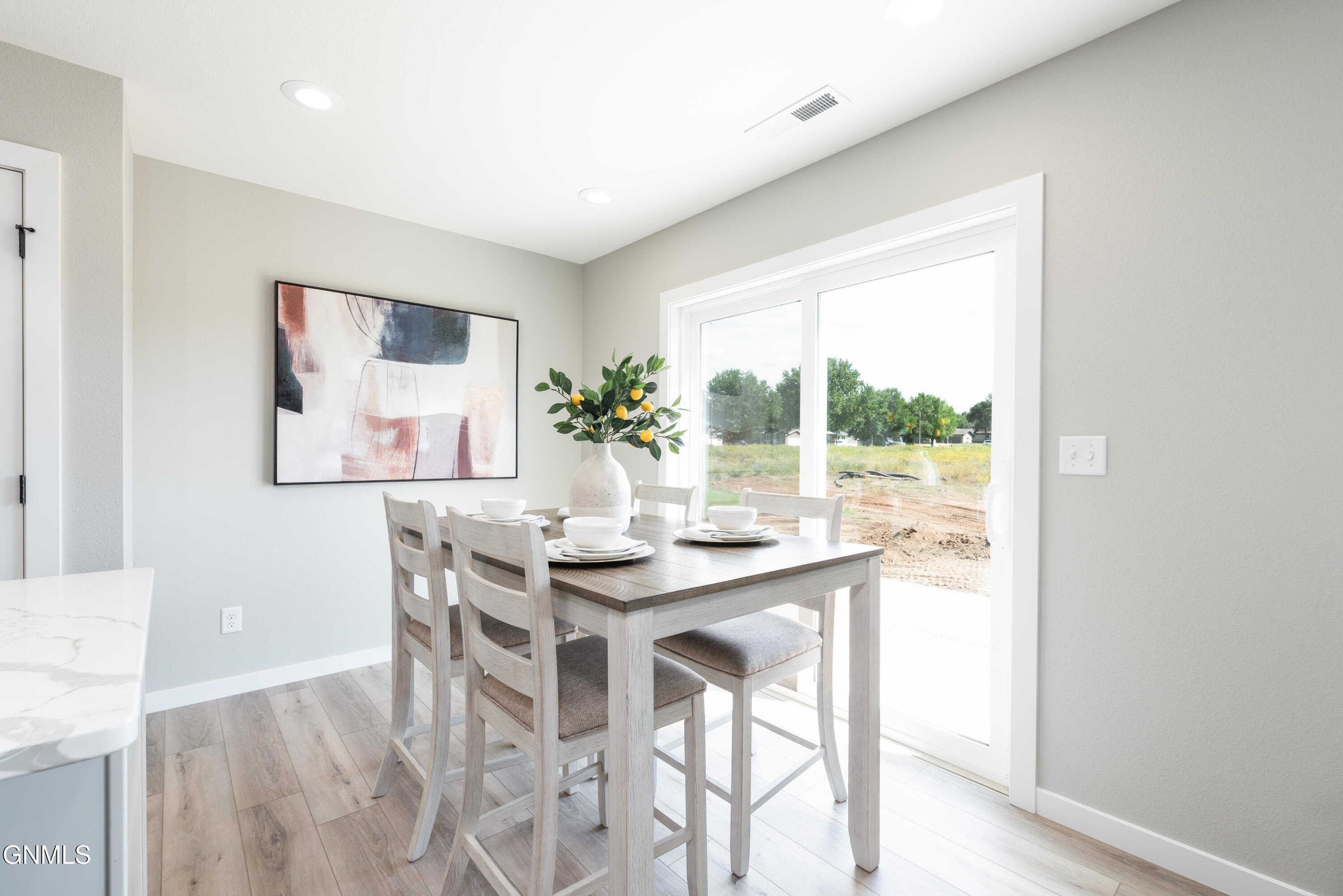 1710 Heart Rdg Lp SE