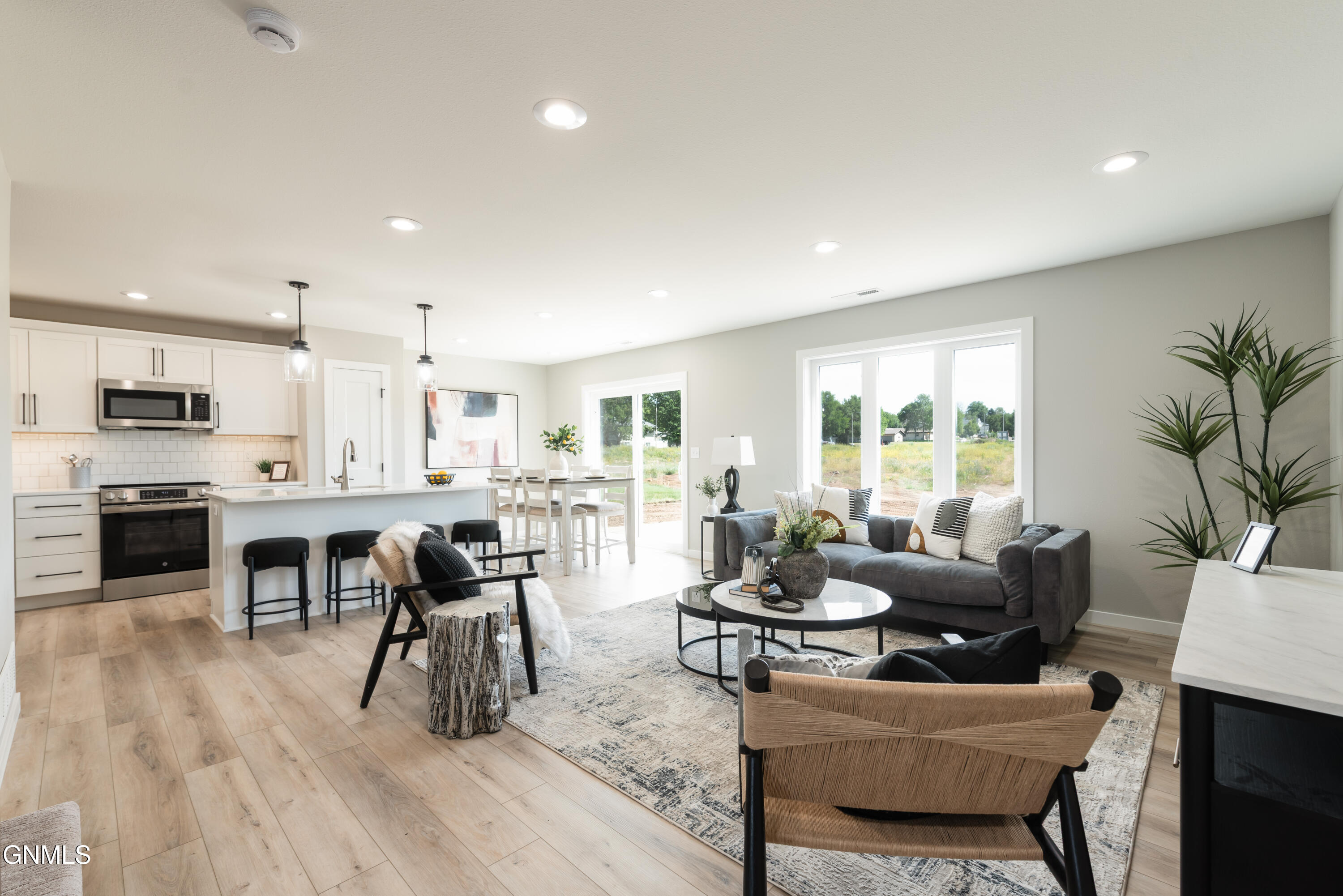 1710 Heart Rdg Lp SE