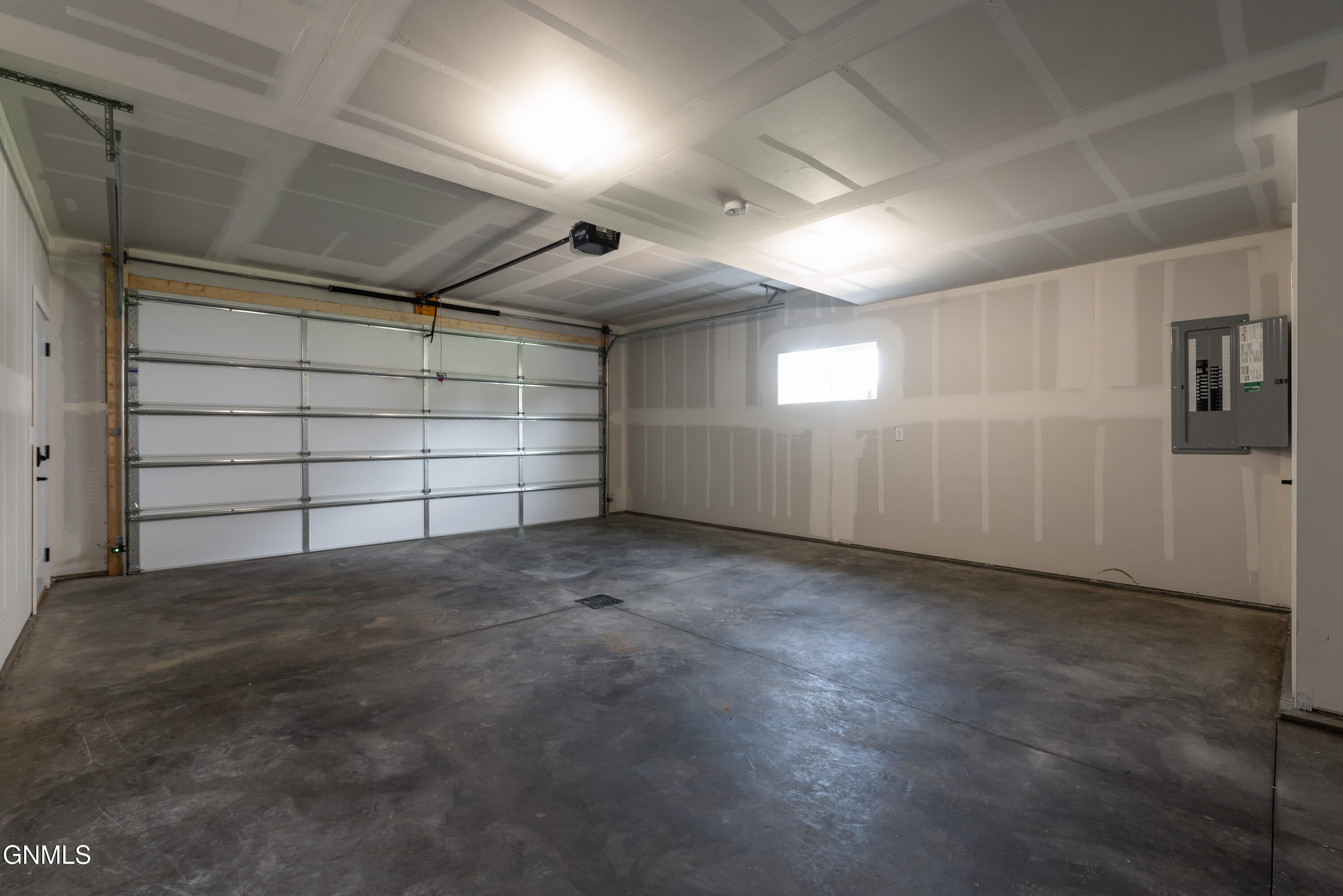 1710 Heart Rdg Lp SE