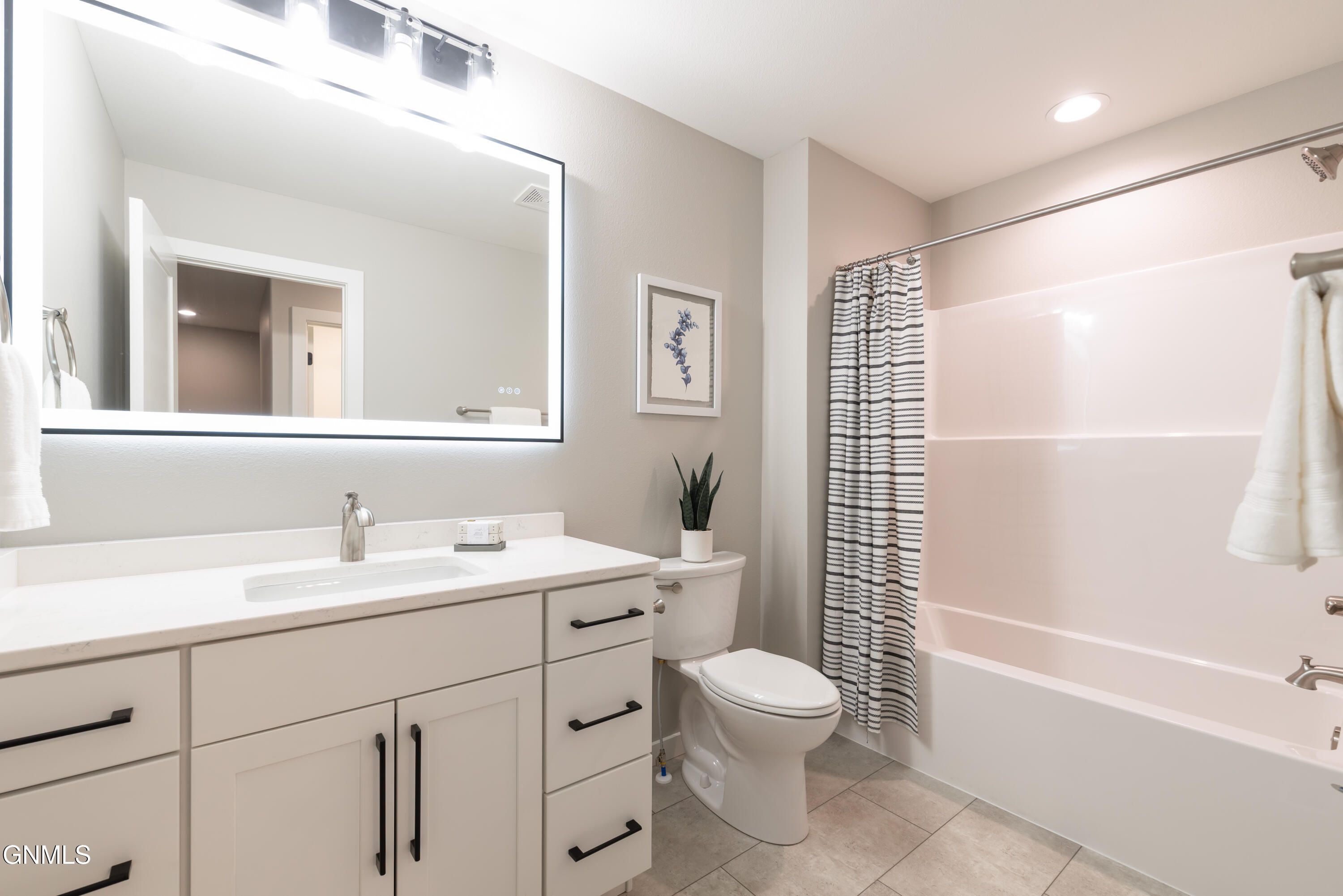 1710 Heart Rdg Lp SE