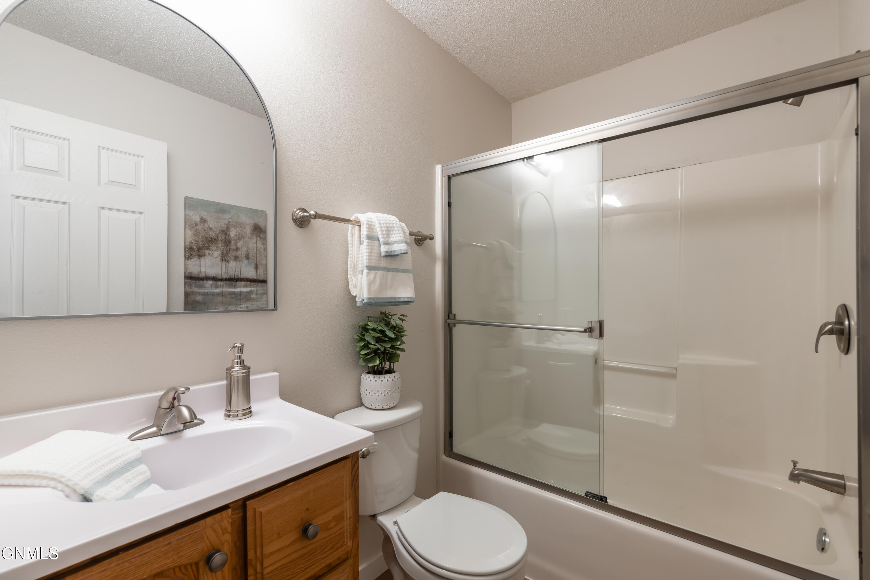 436 E Calgary Avenue