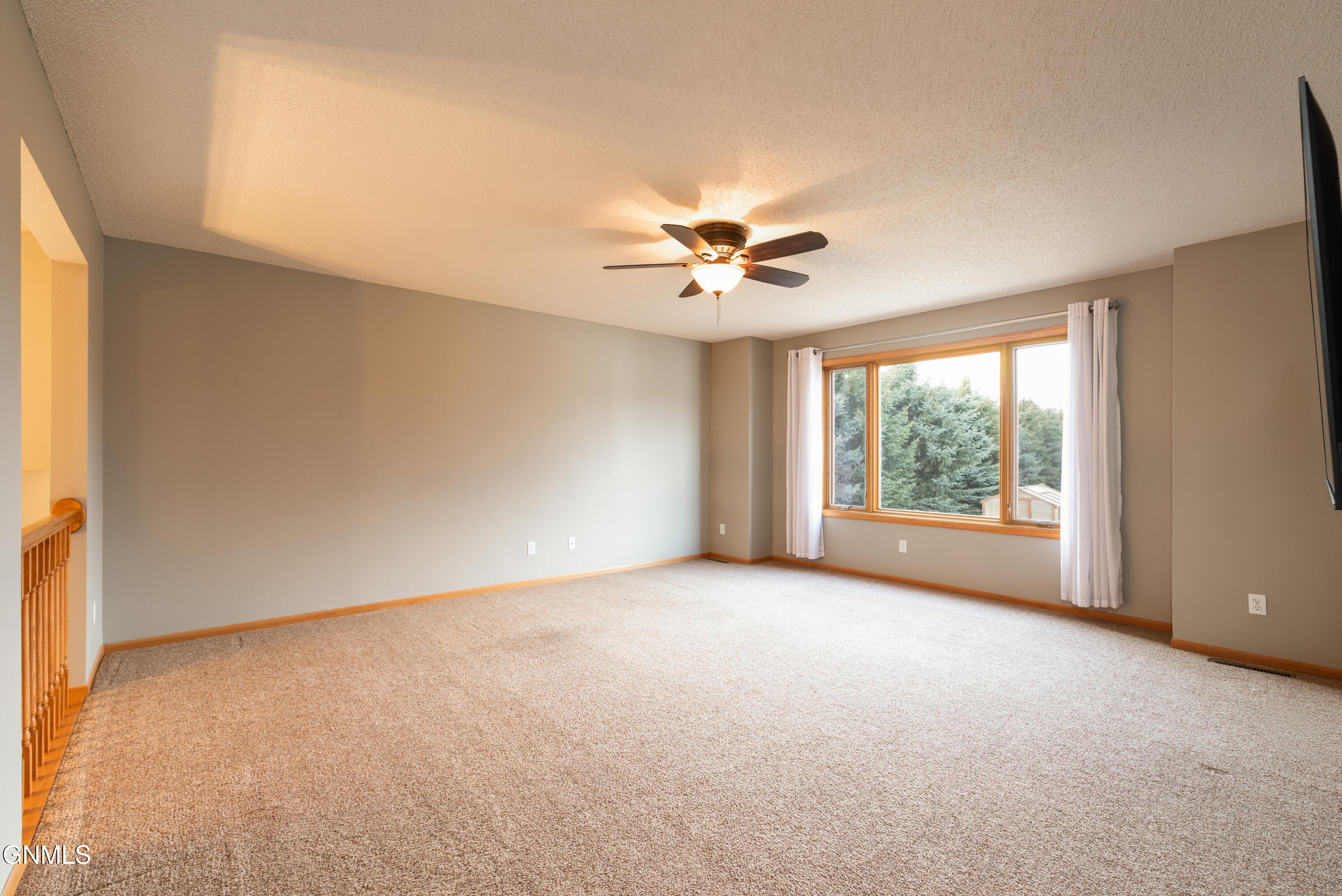 5292 Apple Creek Drive