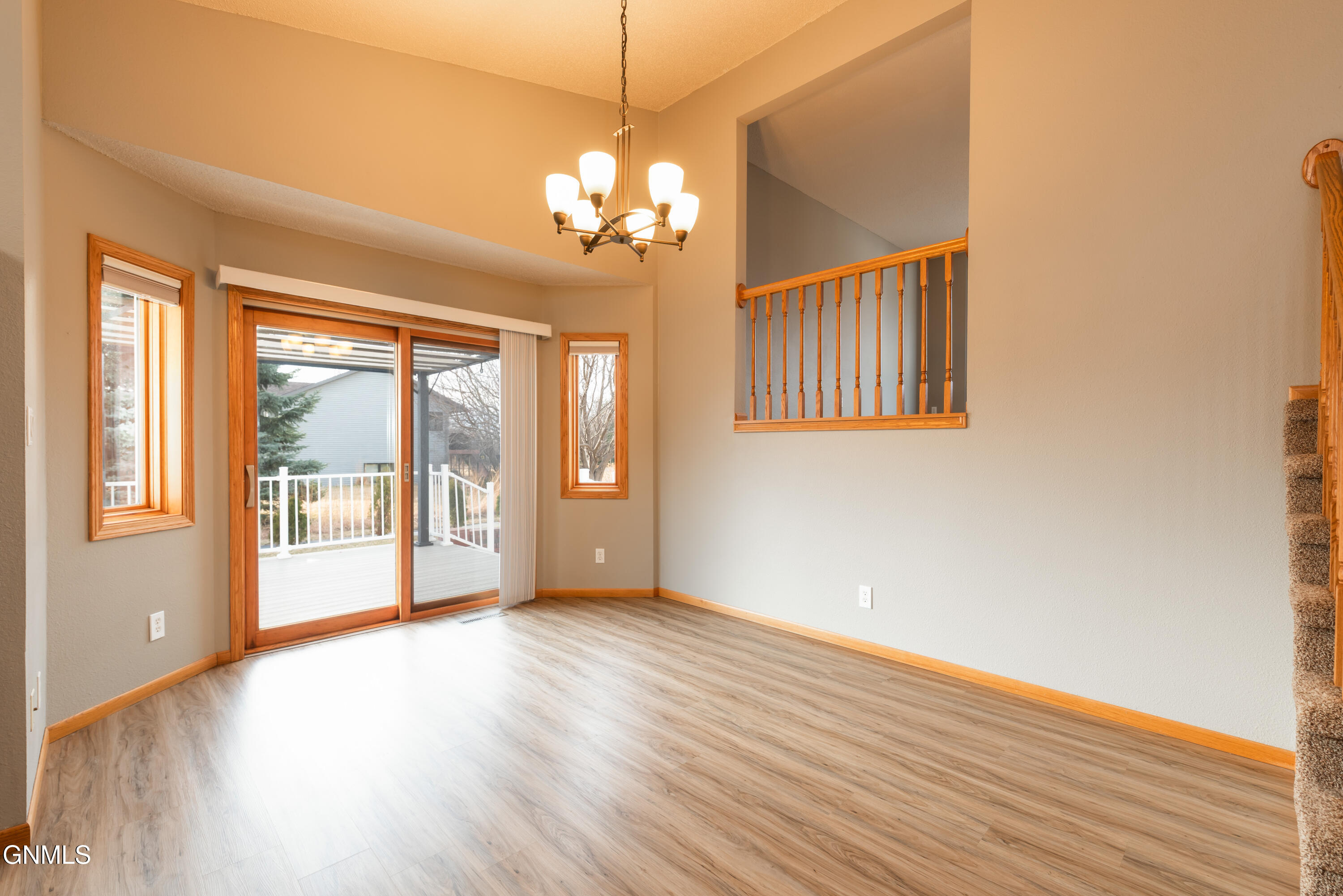 5292 Apple Creek Drive