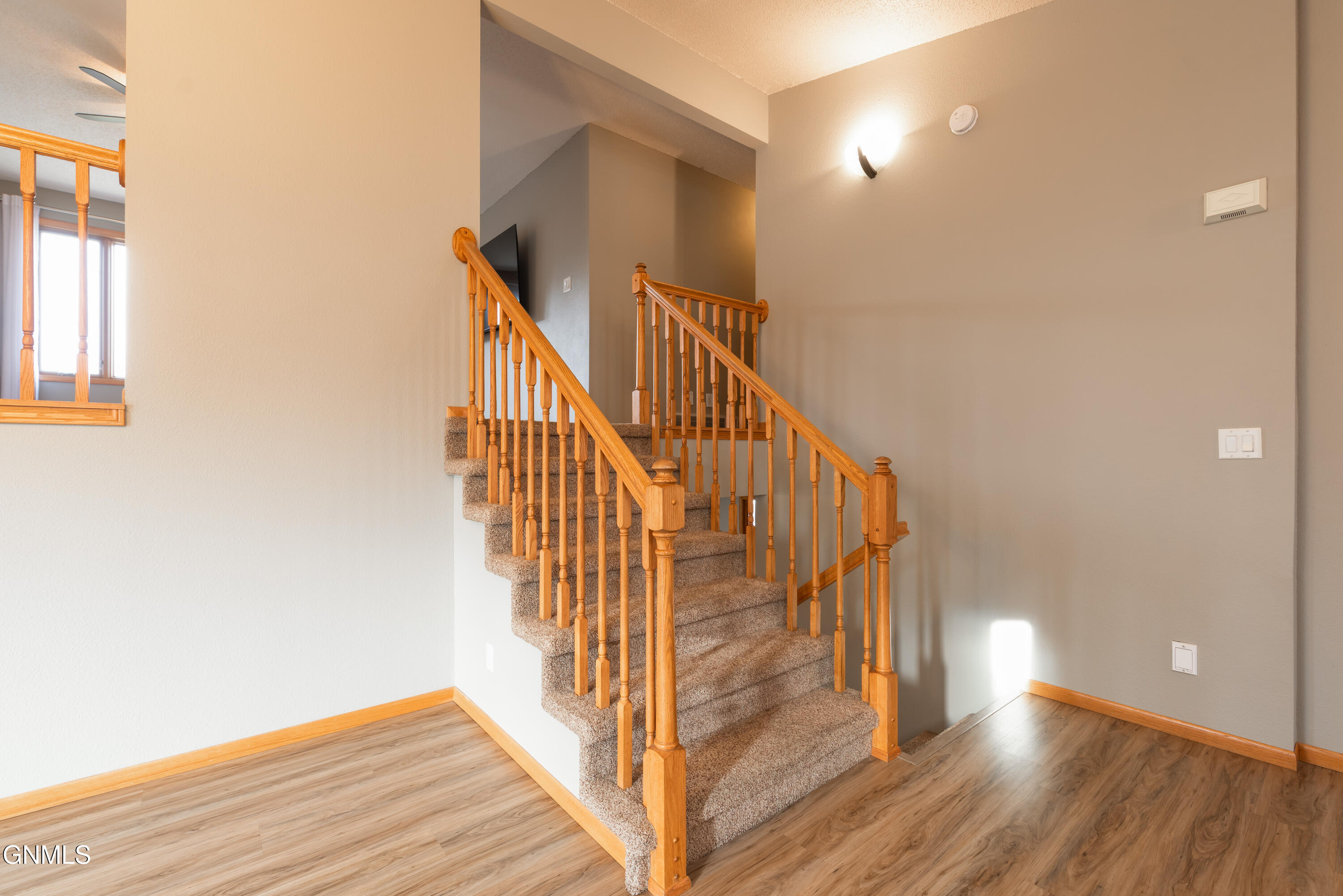 5292 Apple Creek Drive