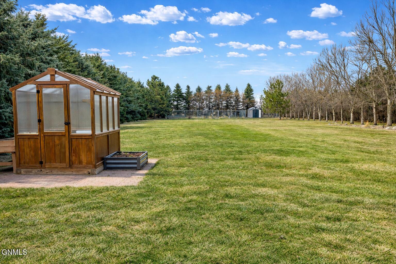 5292 Apple Creek Drive