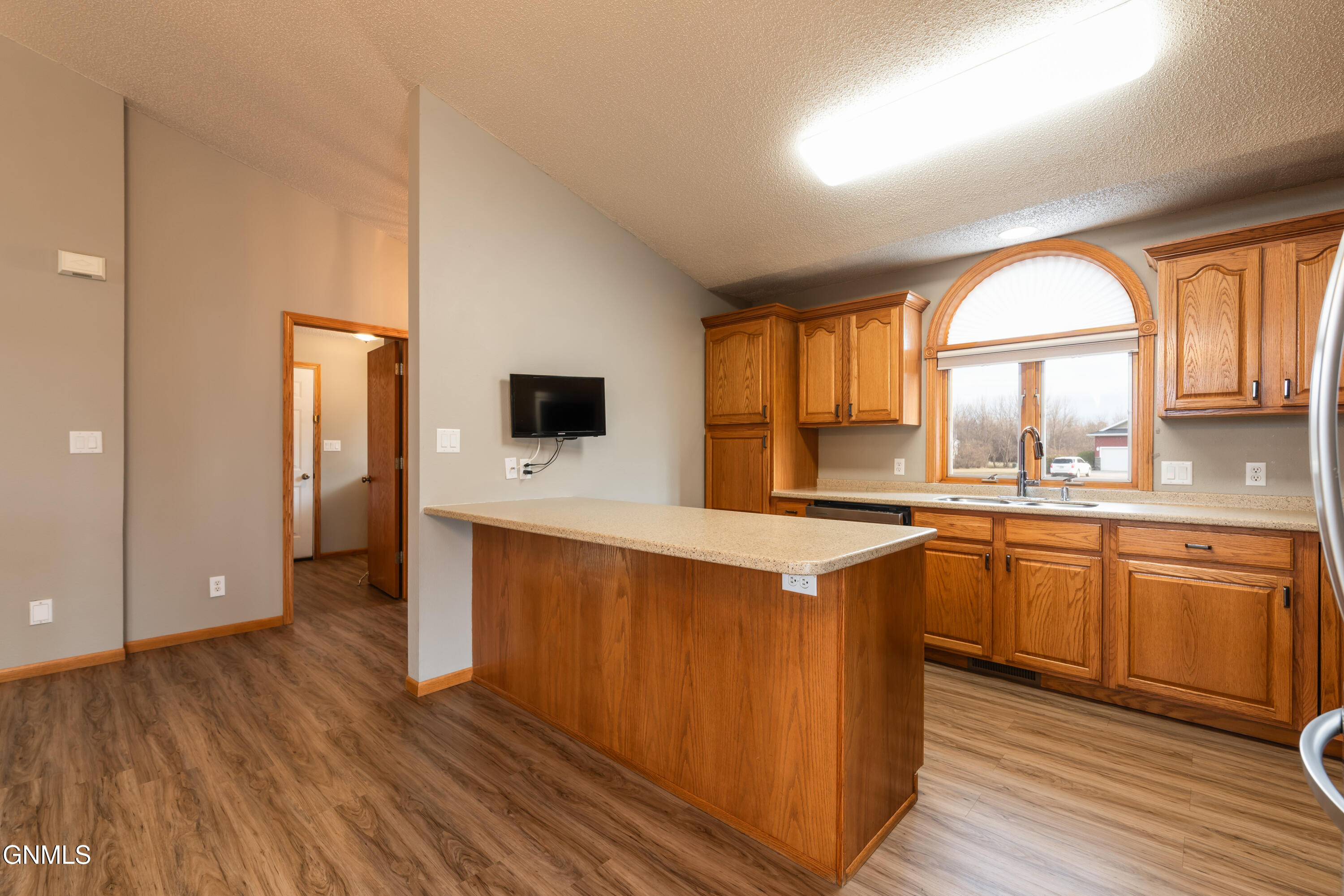 5292 Apple Creek Drive