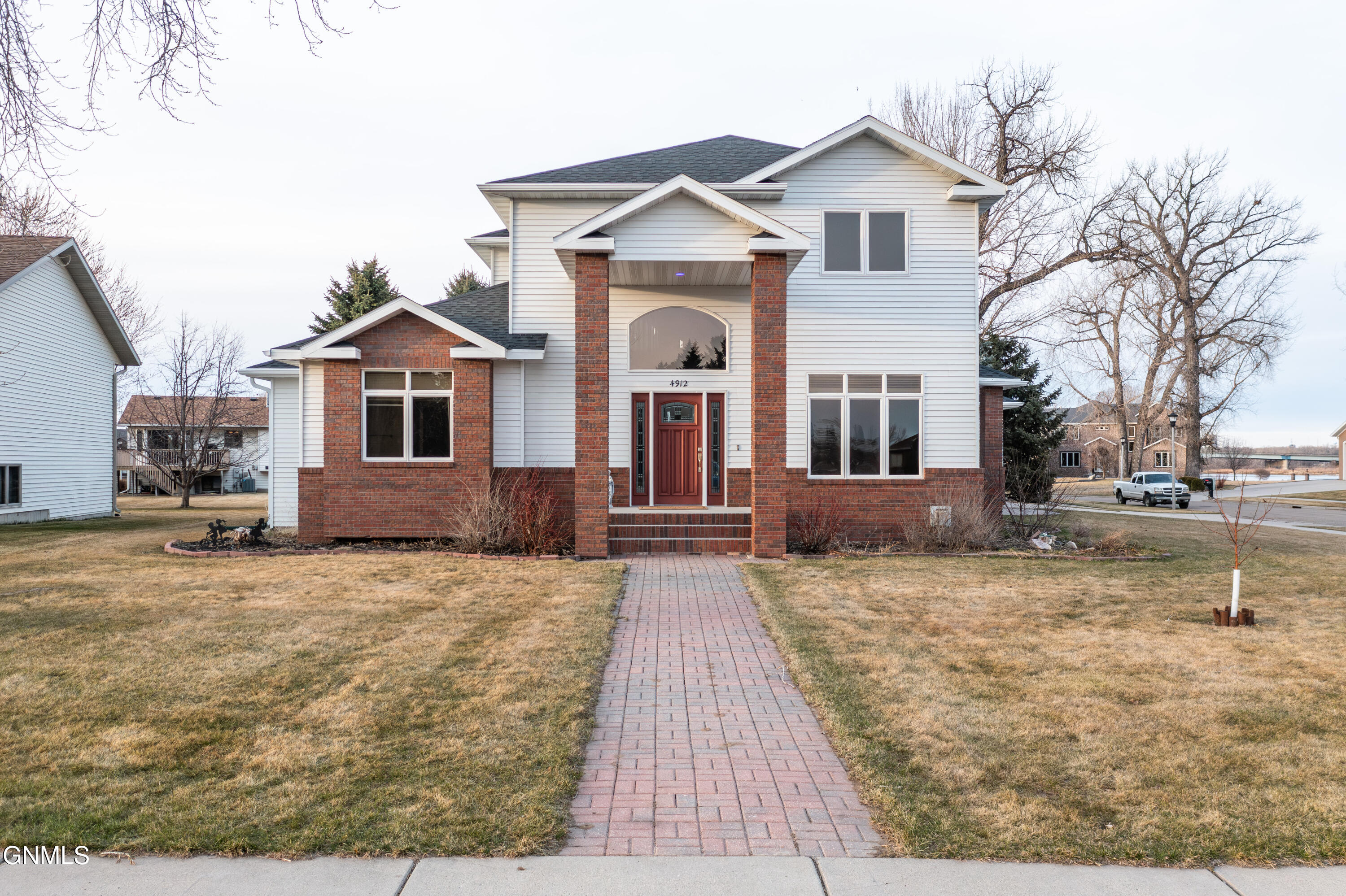 4912 Inlet Bay Drive SE