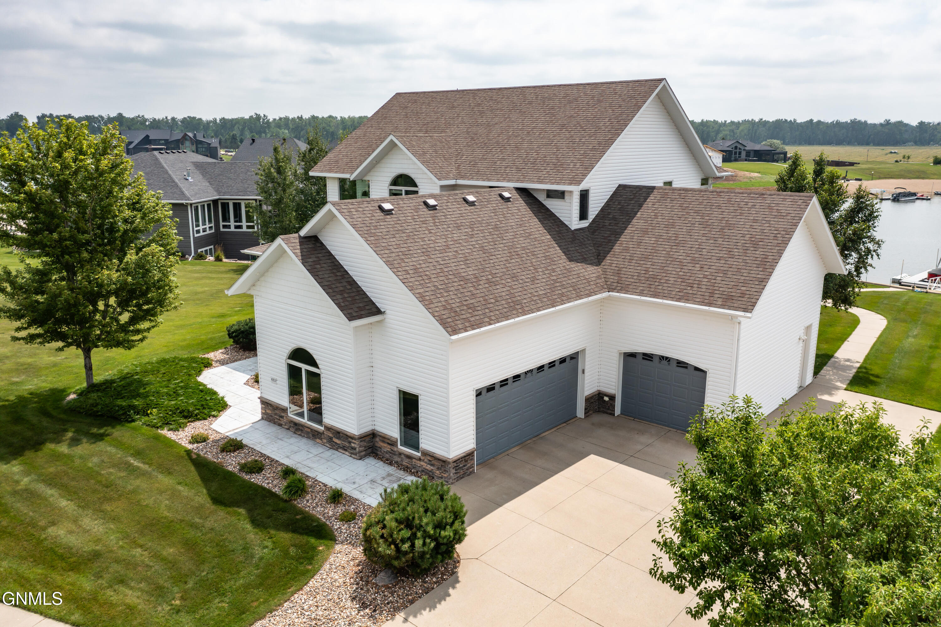 4303 Borden Harbor Place SE